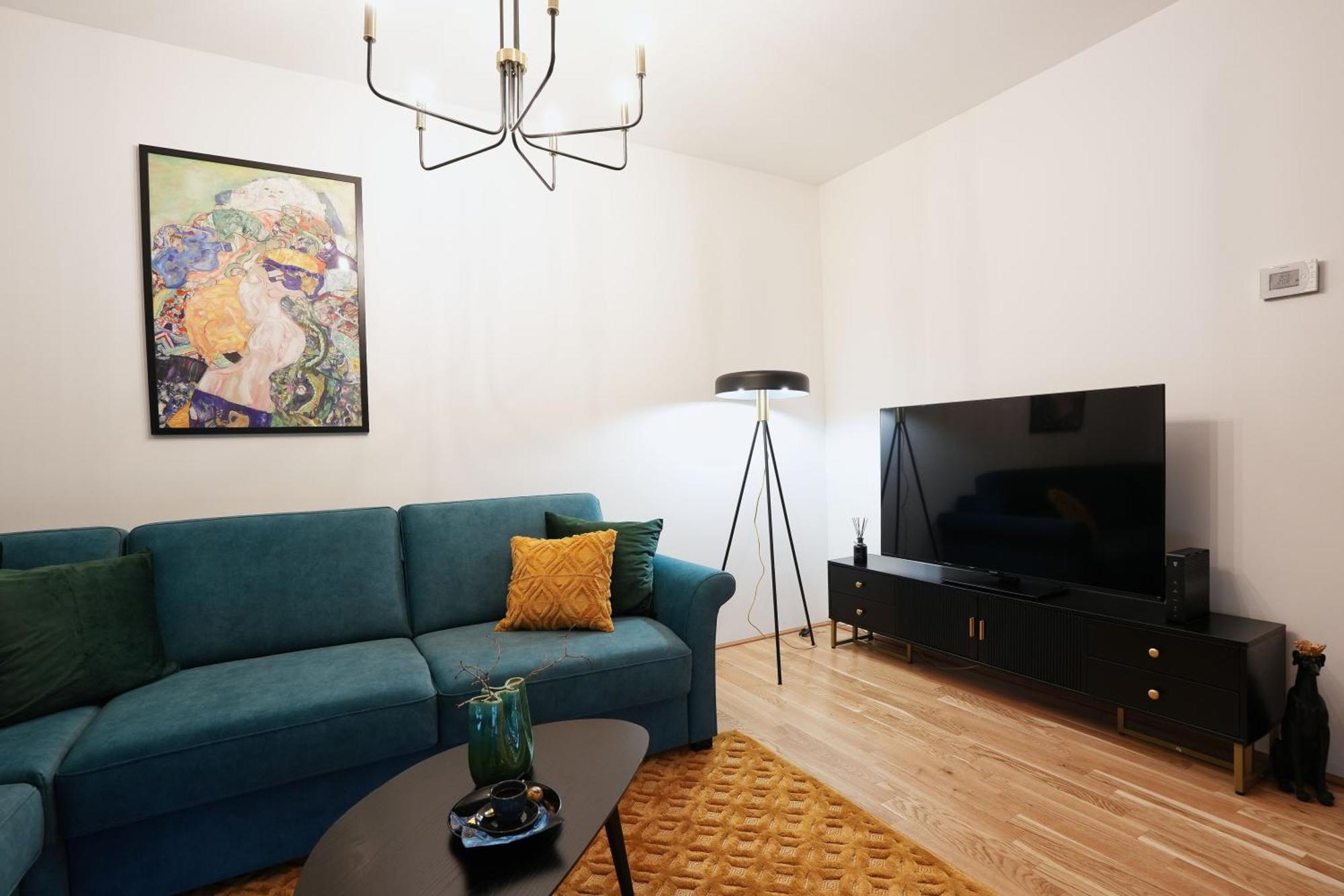 Carl's Design Residences By Domicilia Apartment *