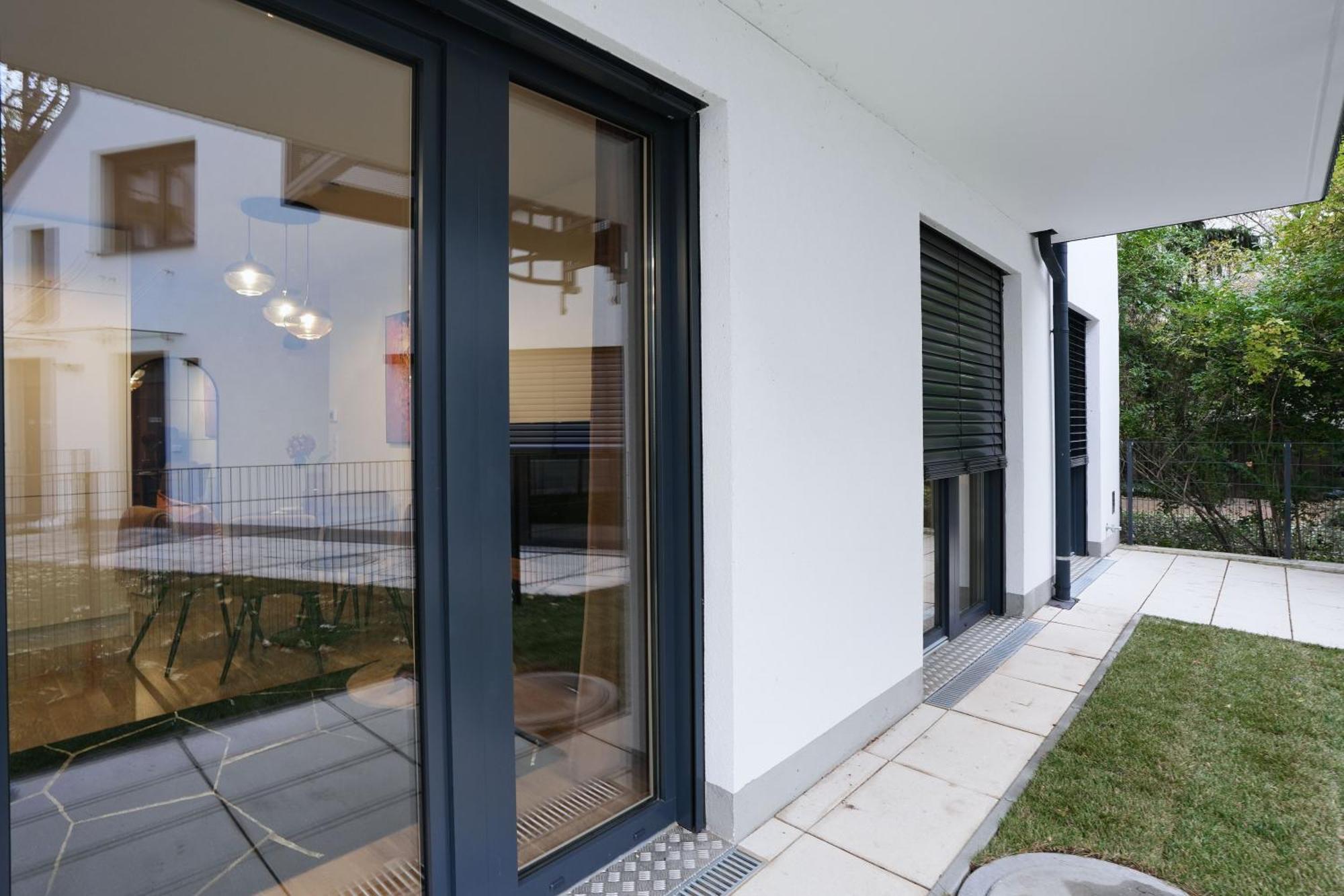Apartment Carl's Design Residences By Domicilia *