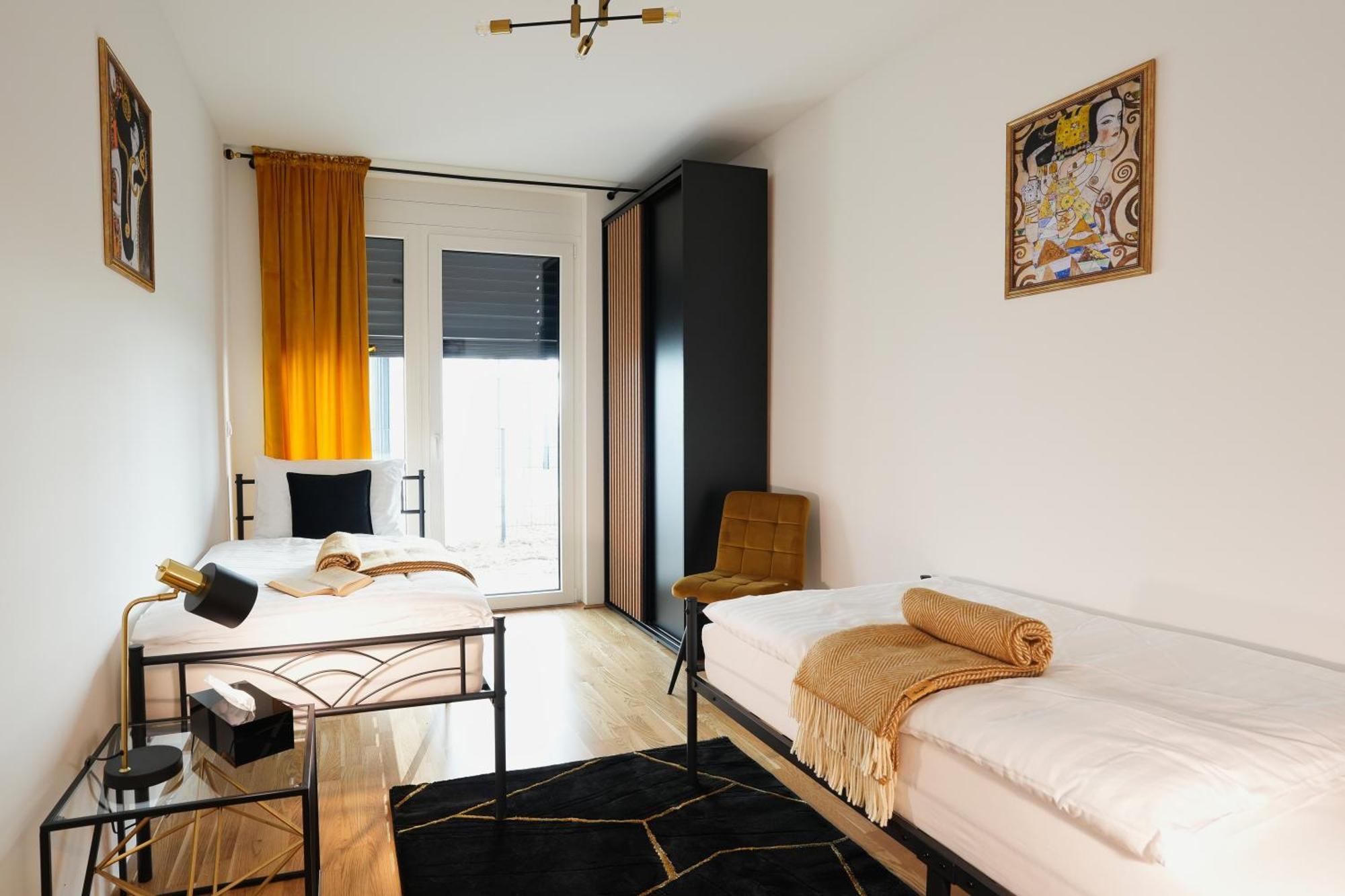 Carl's Design Residences By Domicilia Apartment *