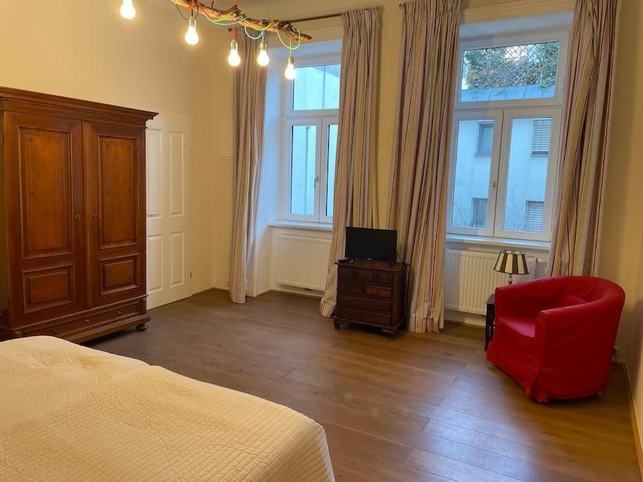 Quiet Close To Center Apartment Vienna