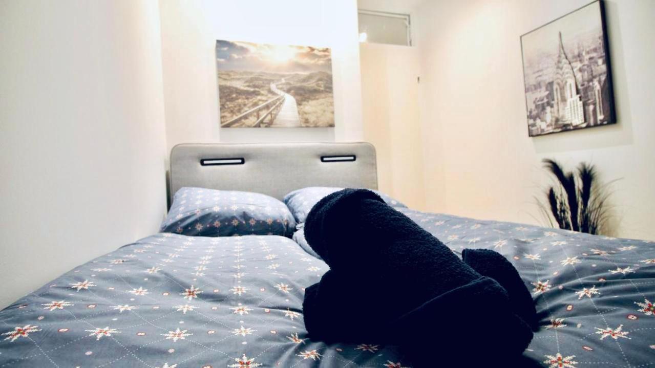 Hostel 6 Min To Amusement Park - Economy In Shared *