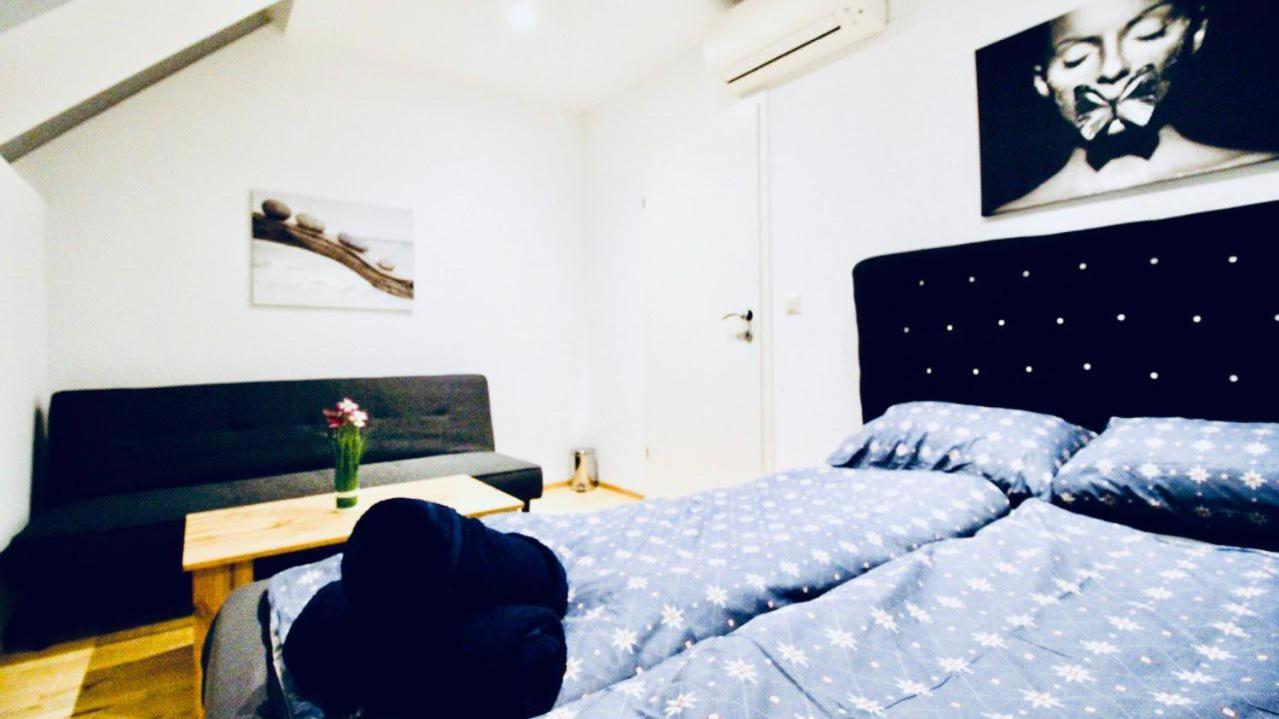 Hostel 6 Min To Amusement Park - Economy In Shared *