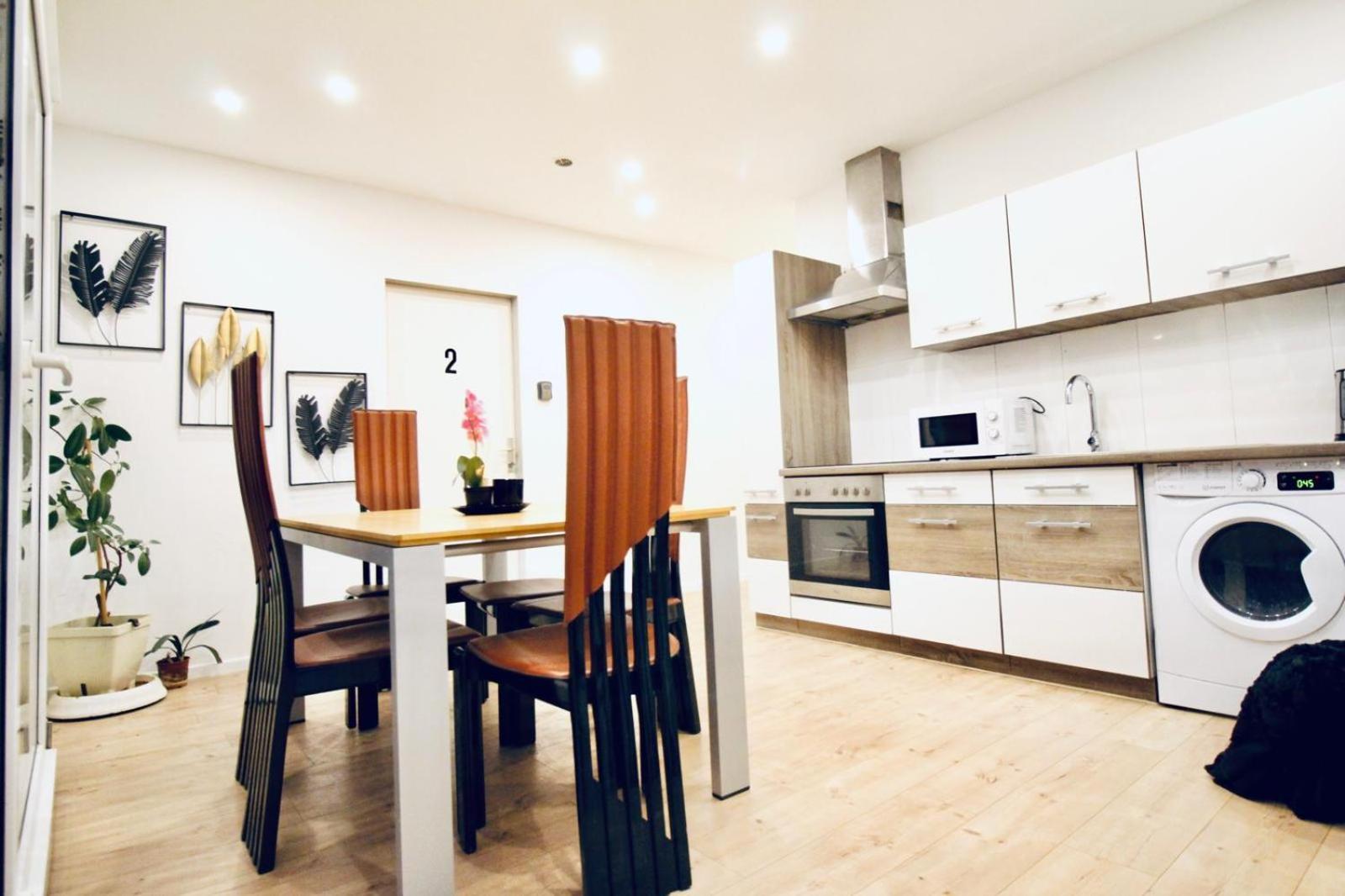 Hostel 6 Min To Amusement Park - Economy In Shared Vienna