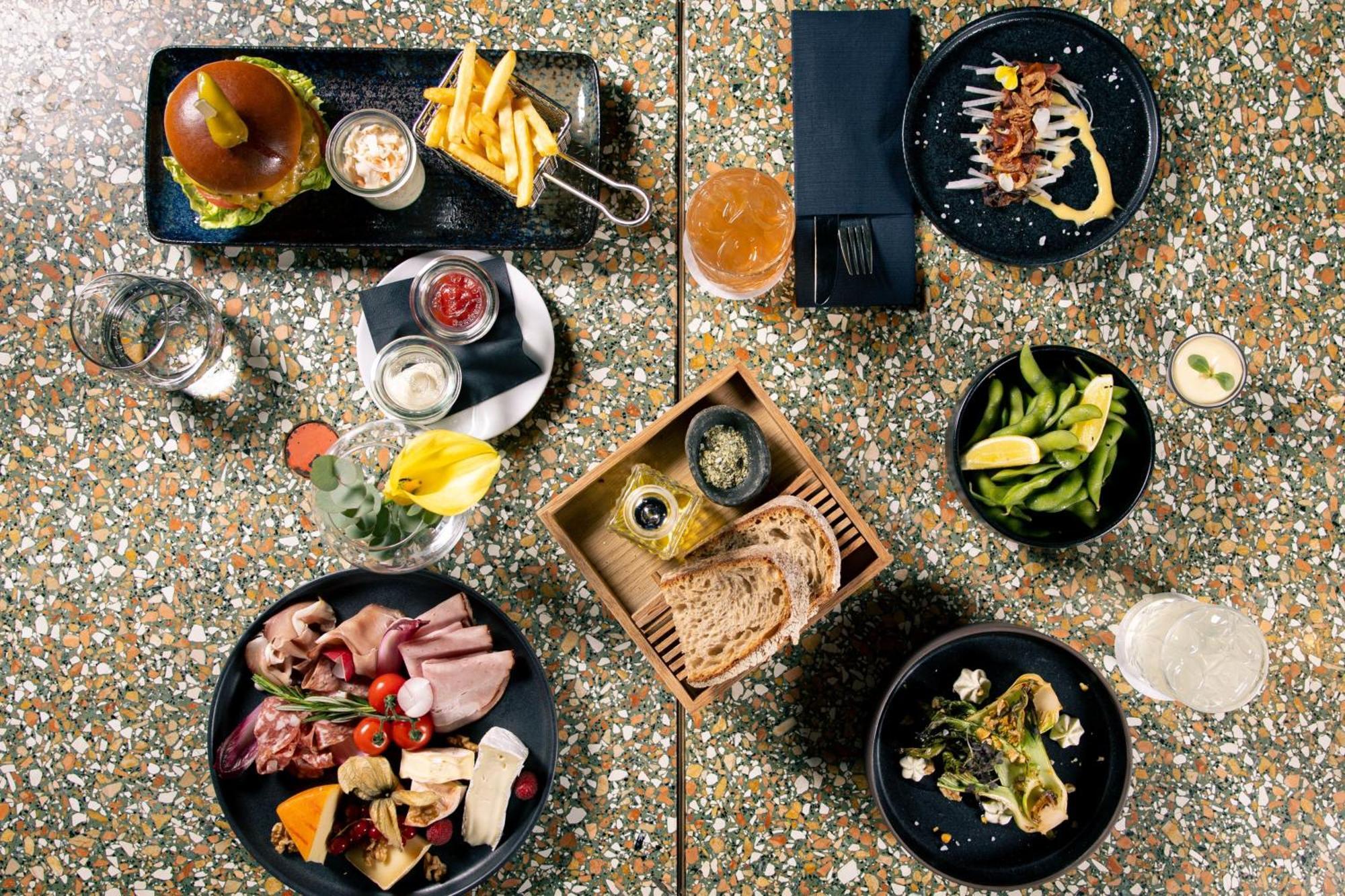 Le Méridien Hotel 5*