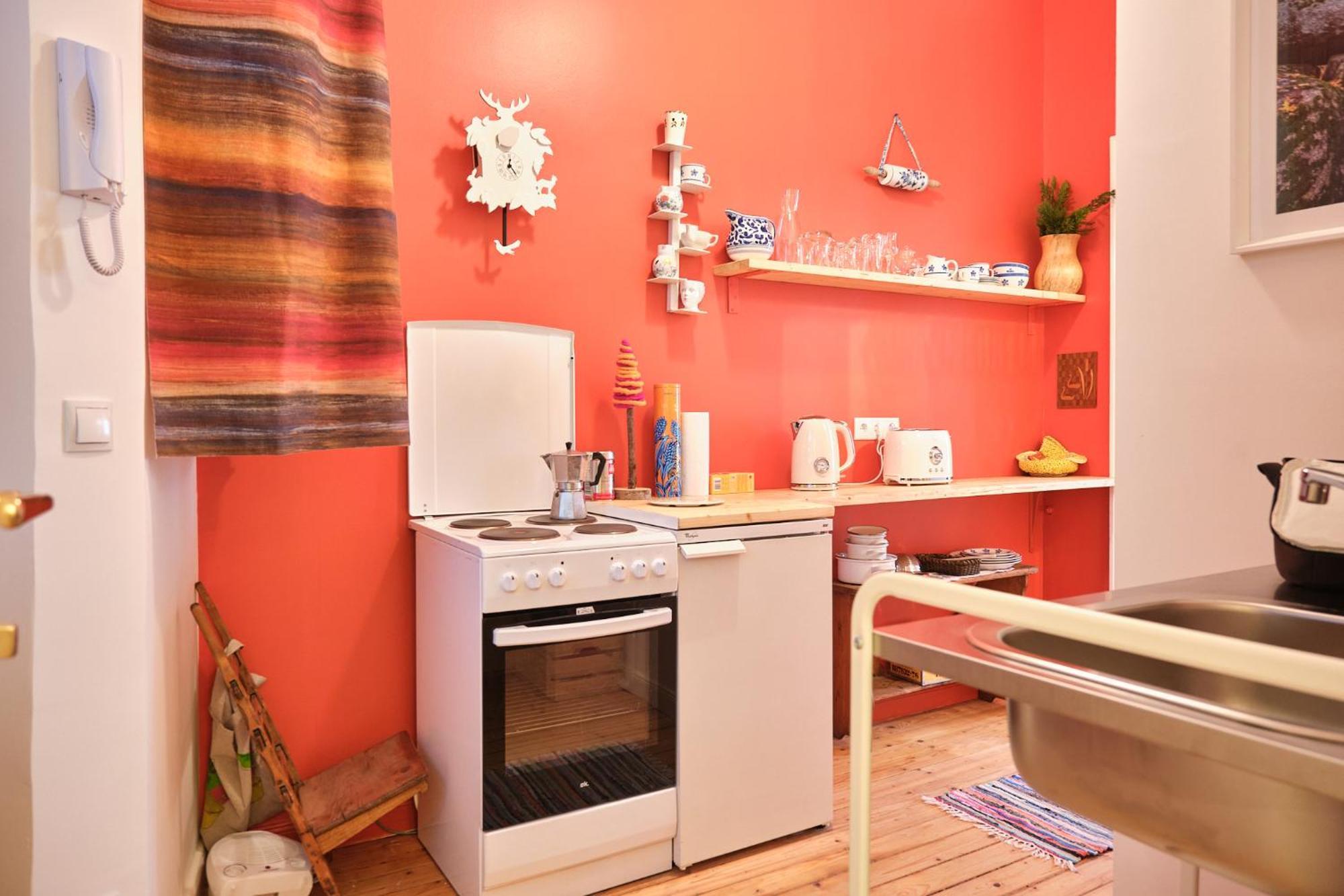 Slow Living I Schoenbrunn Und Park Naehe I Penzing Bahnhof Vienna