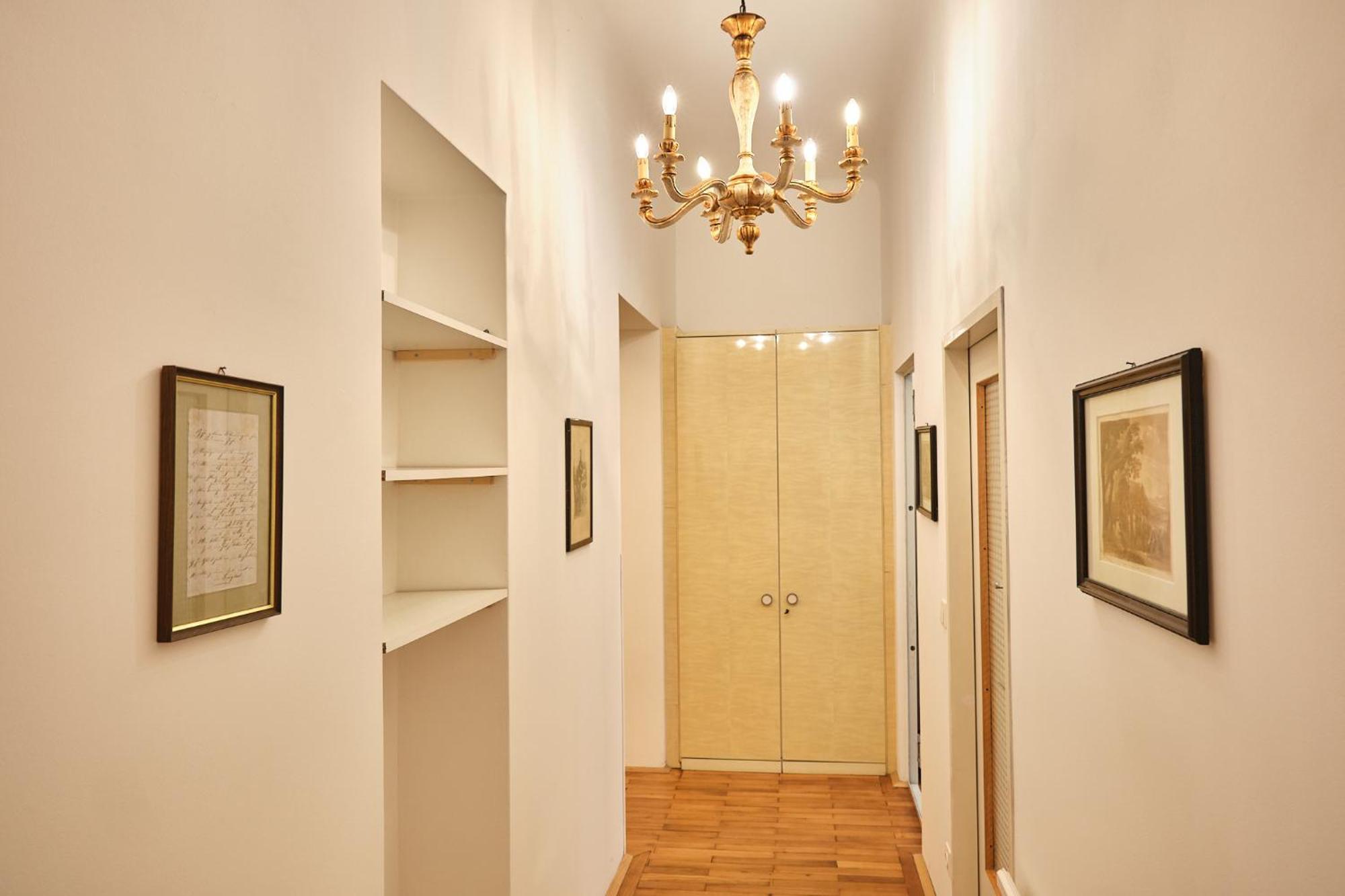 Slow Living I Schoenbrunn Und Park Naehe I Penzing Bahnhof Vienna