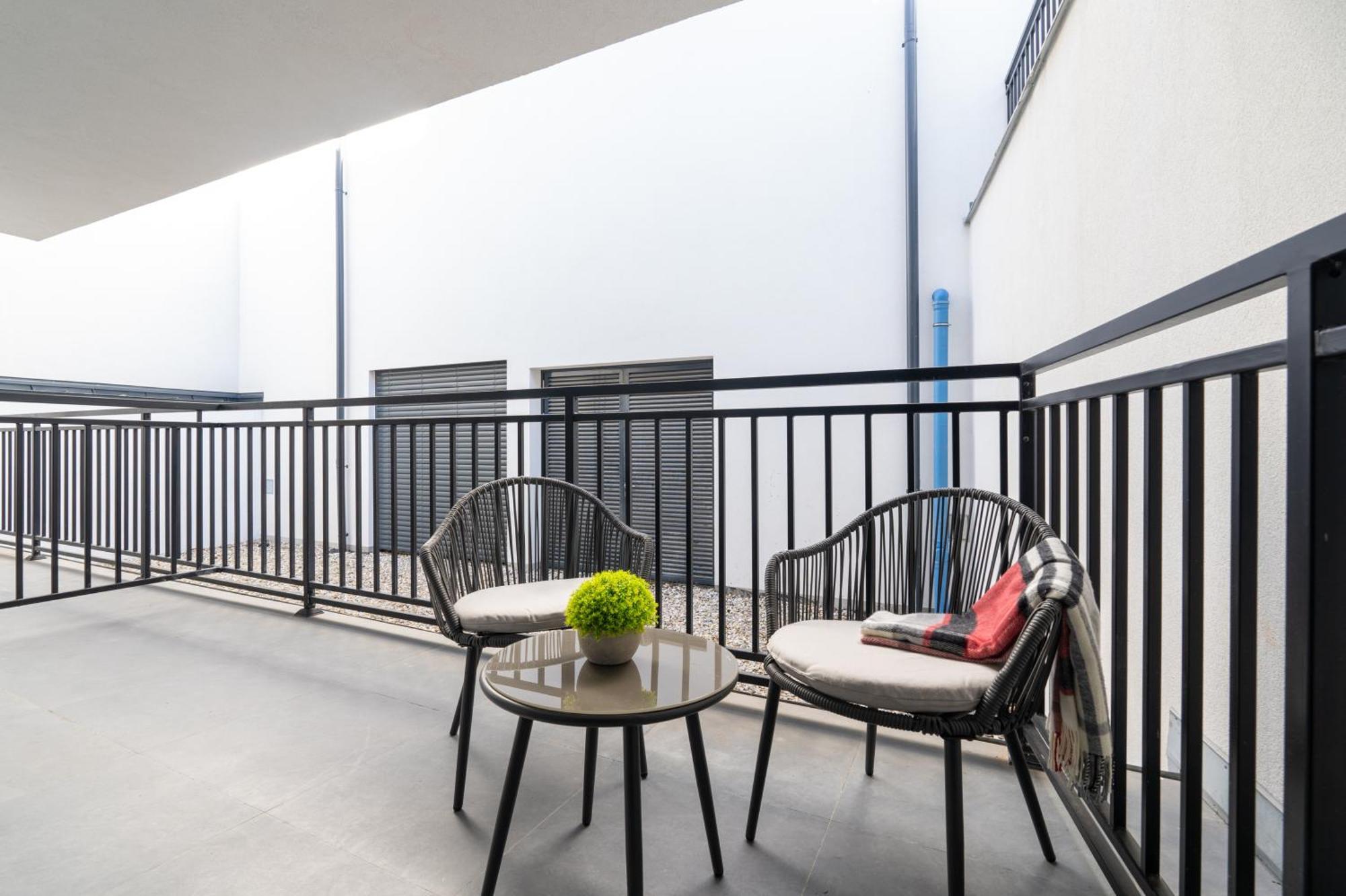 Balcony Bliss Studio By Hm * Vienna