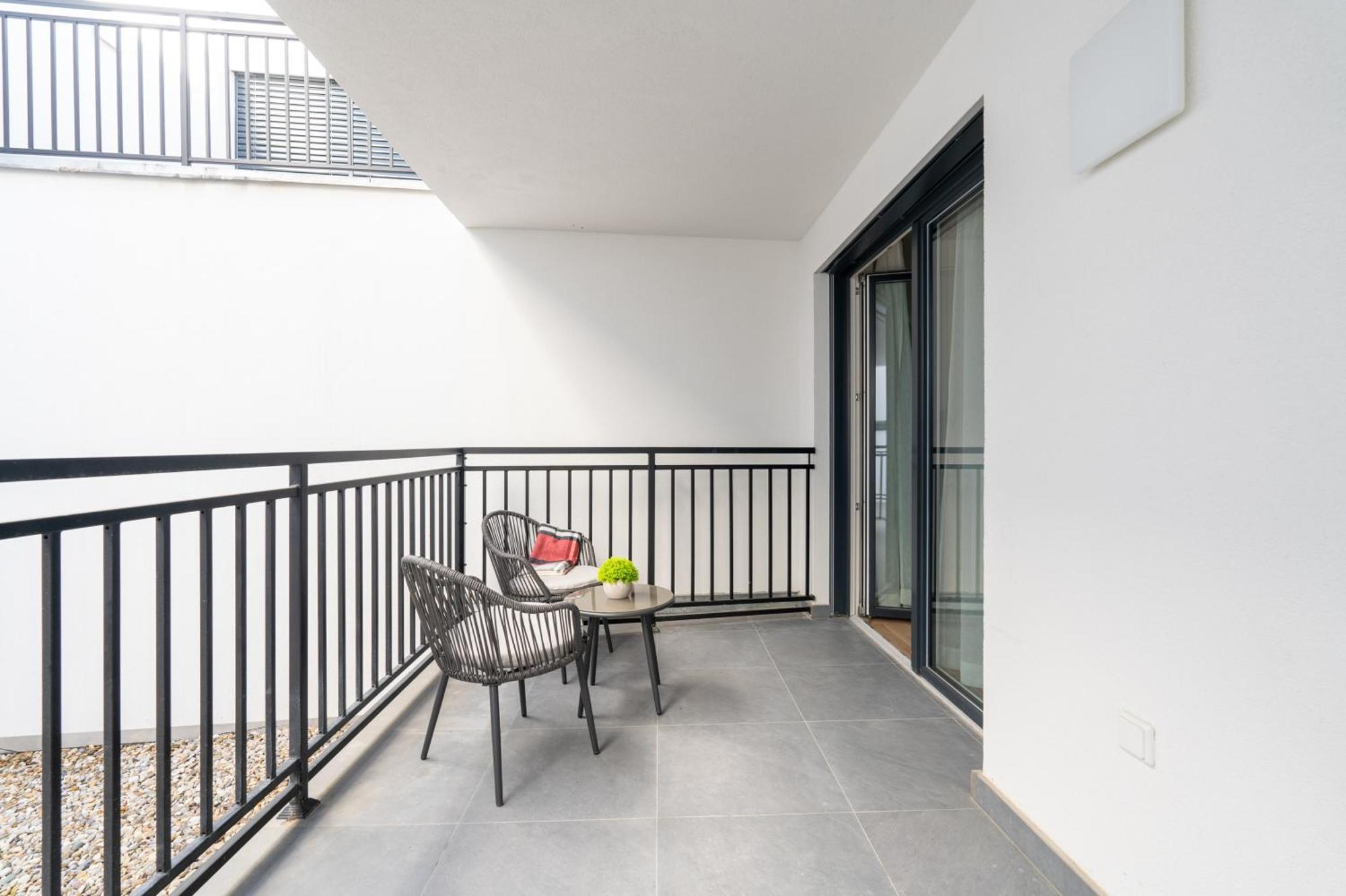 Balcony Bliss Studio By Hm