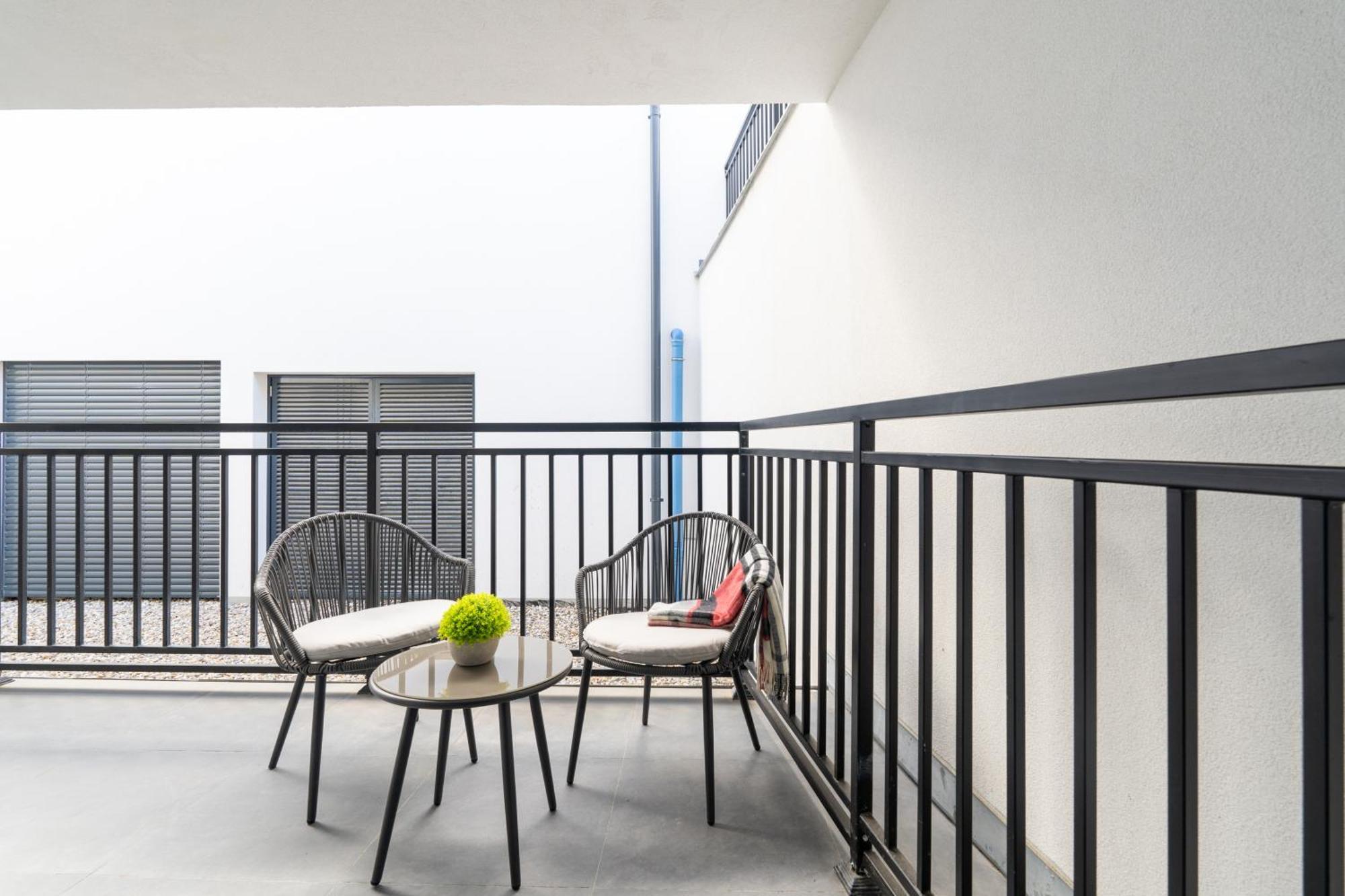Balcony Bliss Studio By Hm Vienna