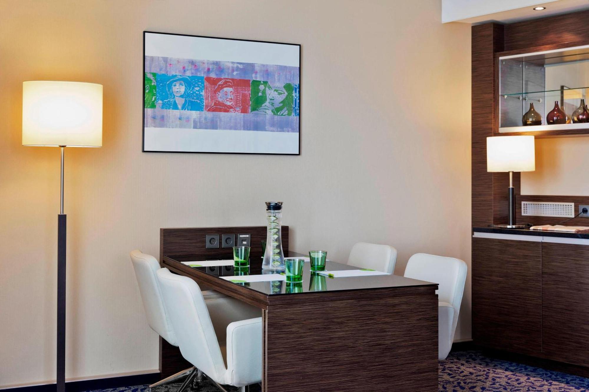 Courtyard By Marriott Prater/messe 4*