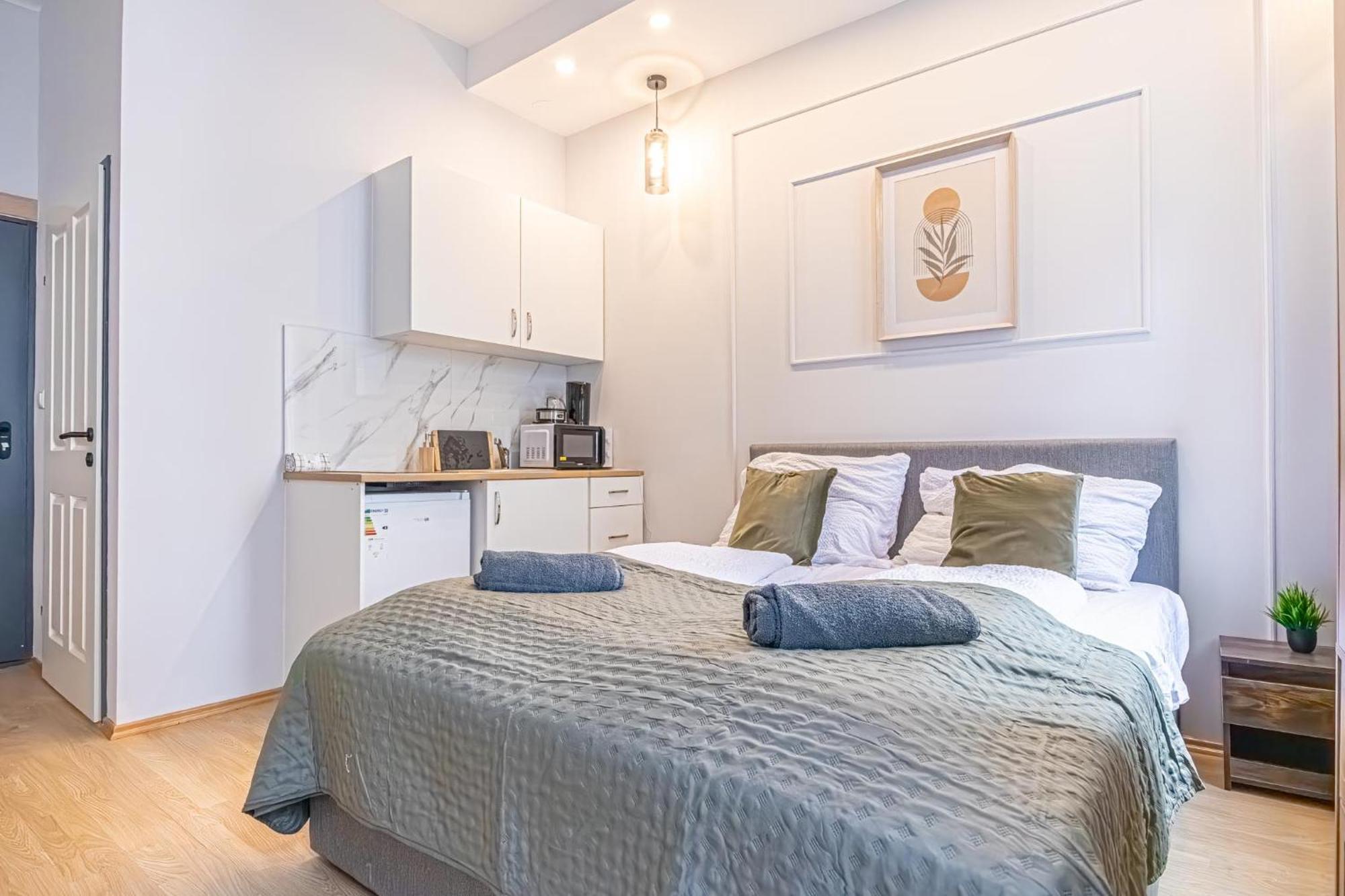 Spacious Shared Schoenbrunn Apartment Wien