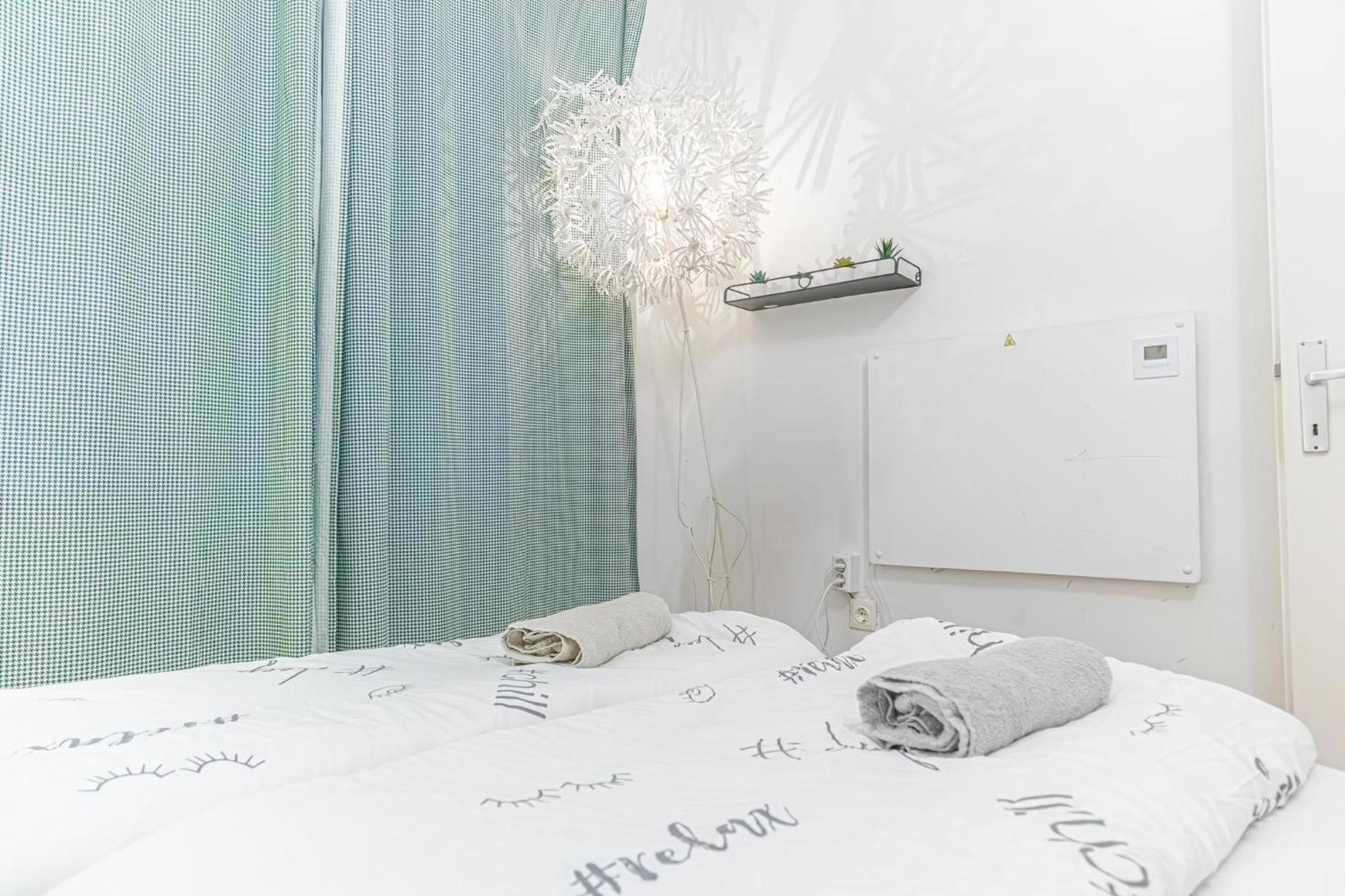 Comfortable 2br Apt Near Schloss Schönbrunn Apartment *