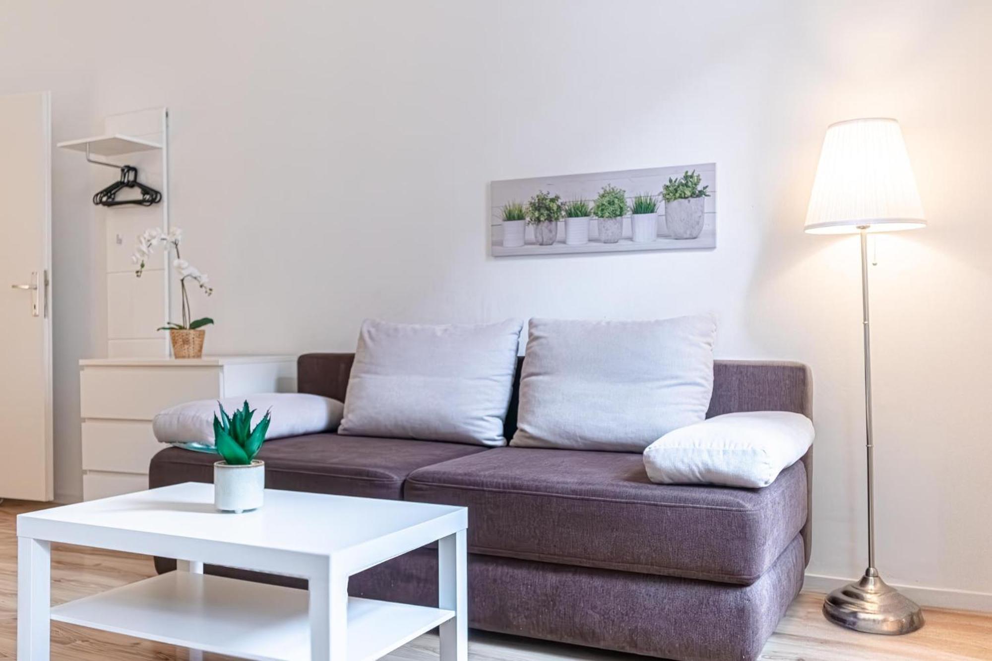 Apartment Comfortable 2br Apt Near Schloss Schönbrunn *