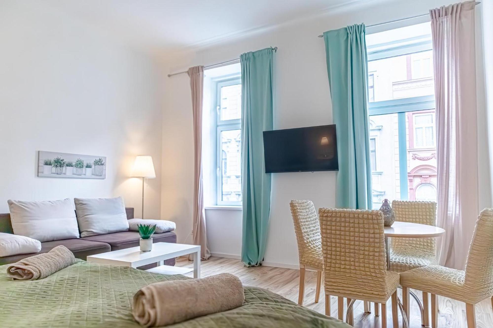 Comfortable 2br Apt Near Schloss Schönbrunn Apartment Wien