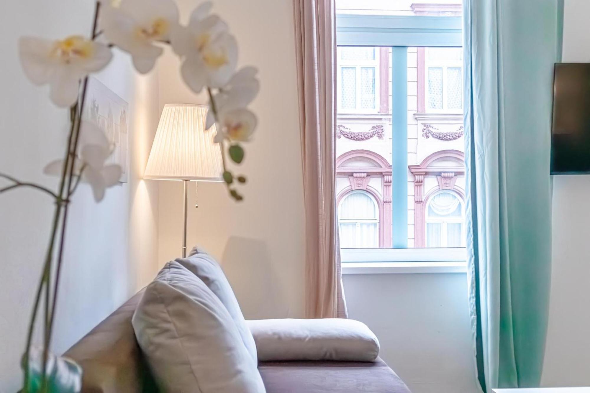 Apartment Comfortable 2br Apt Near Schloss Schönbrunn Wien