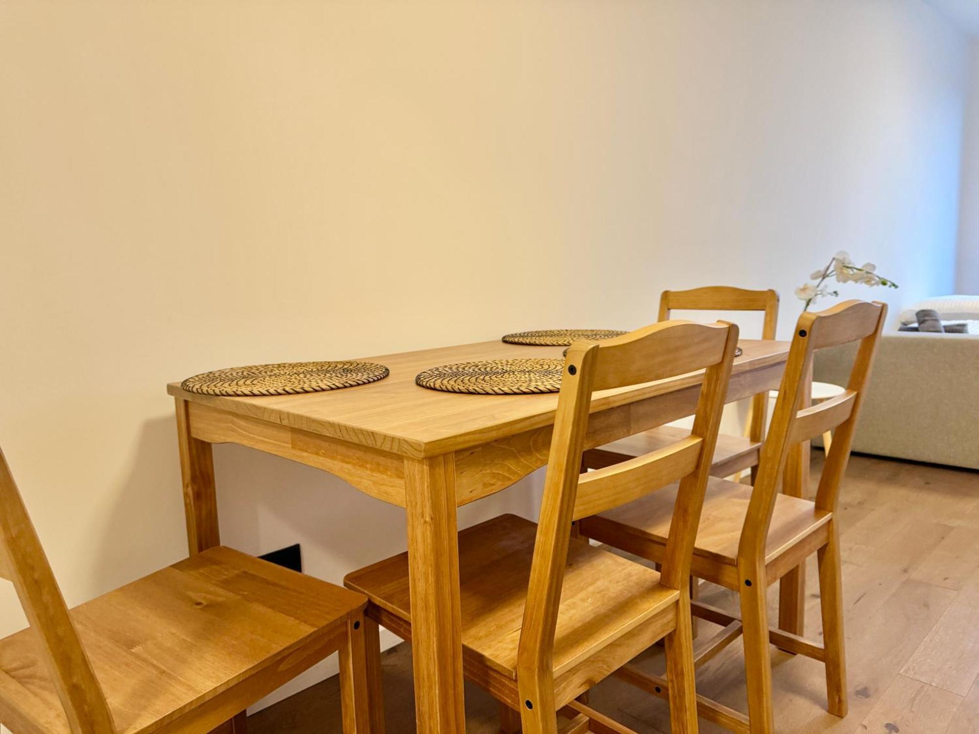 Apartment Stylish Modern With Terrace & Free Parking