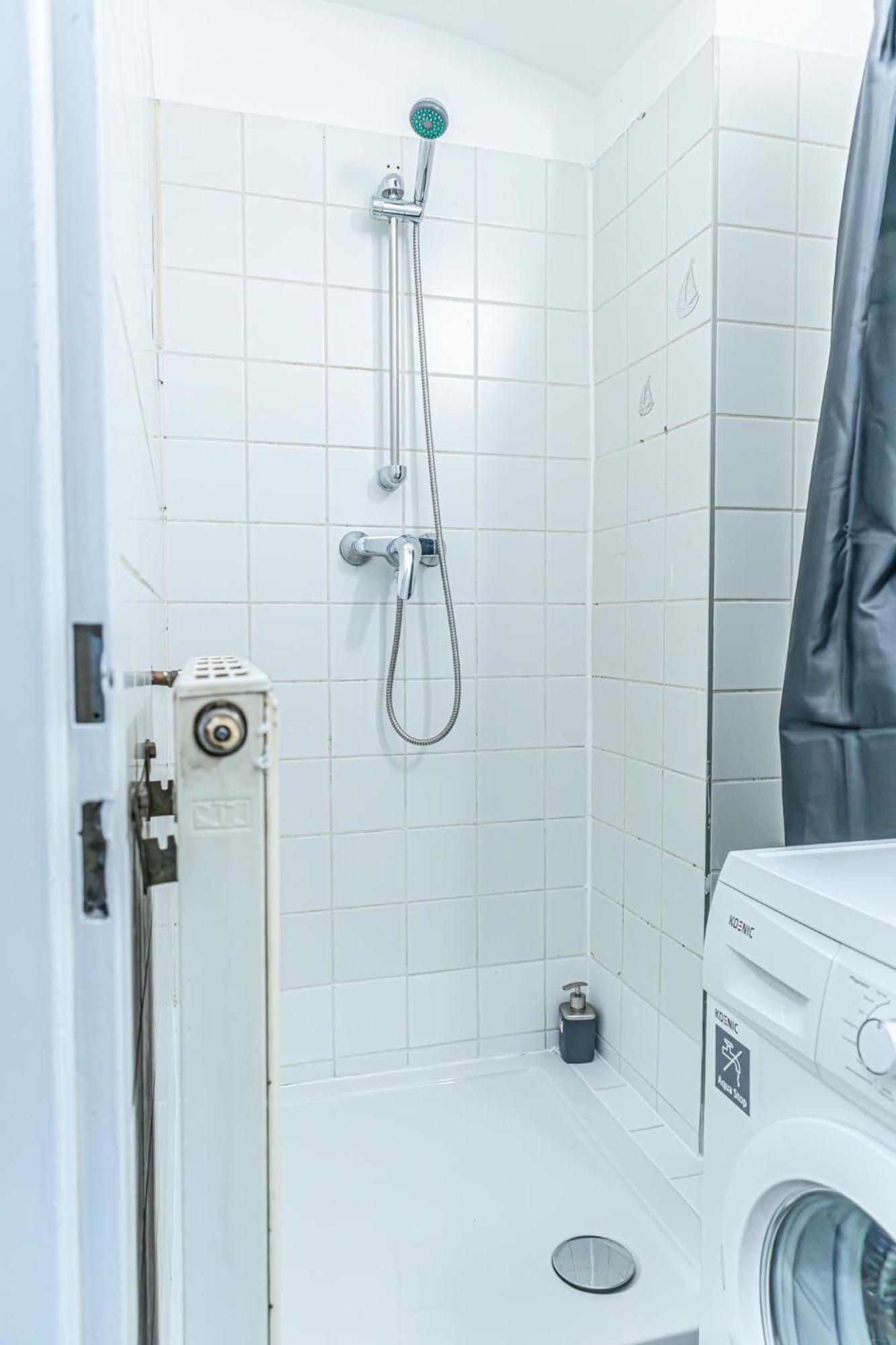 Comfy 3br For Long In Location Apartment