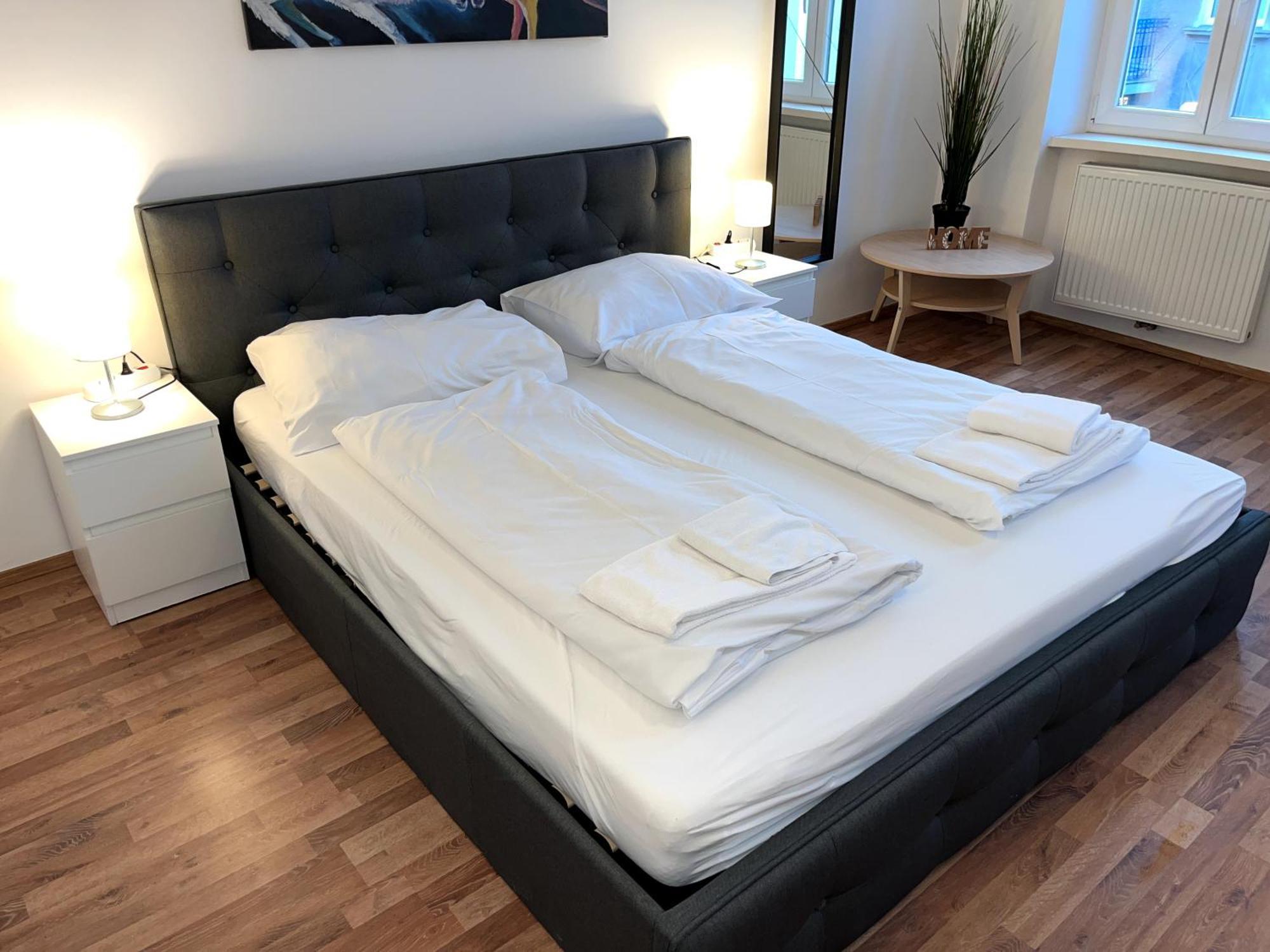 Bright And Modern In Vienna's District Apartment Vienna