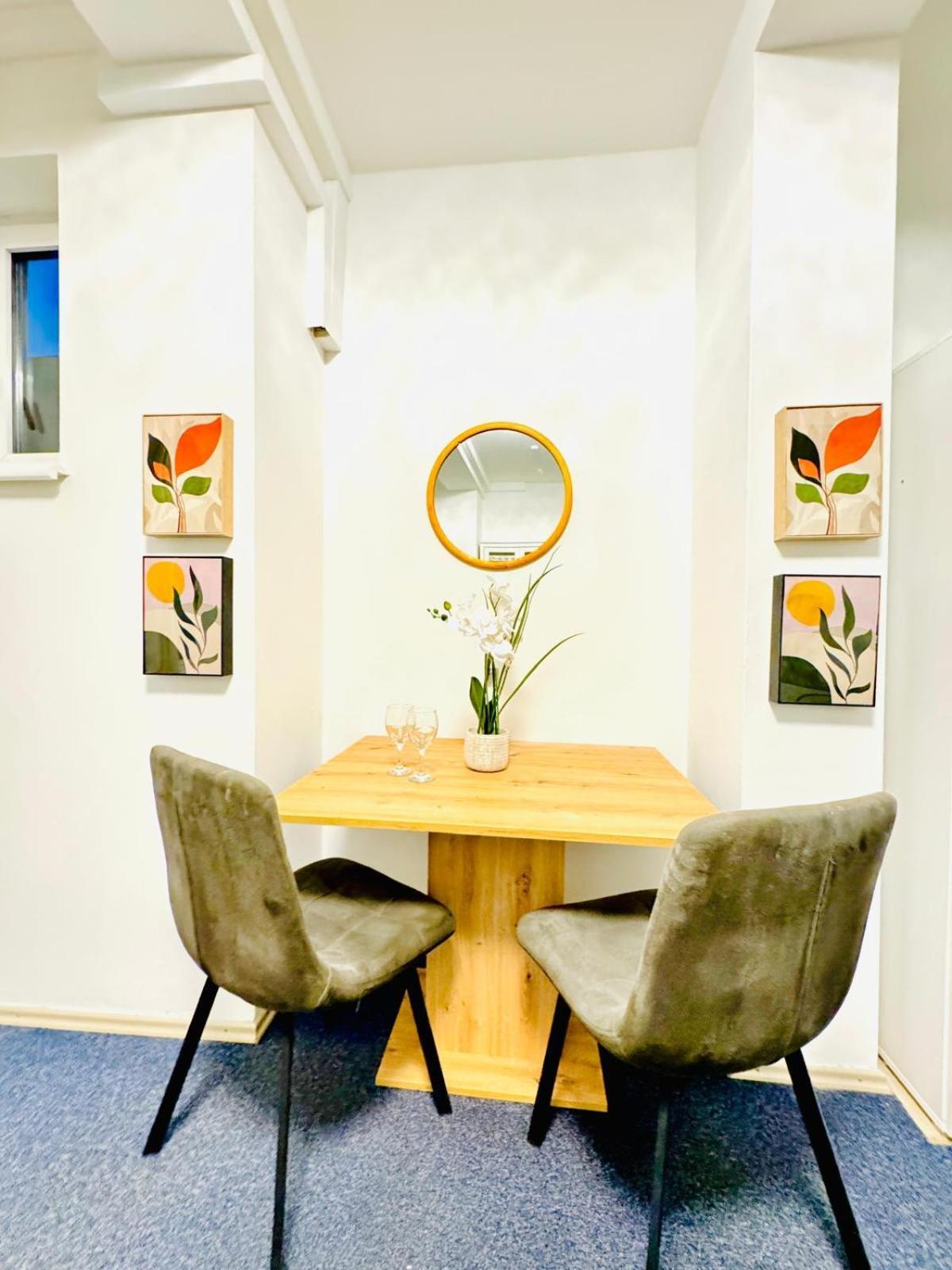 7br For Big Groups, With Great Location *