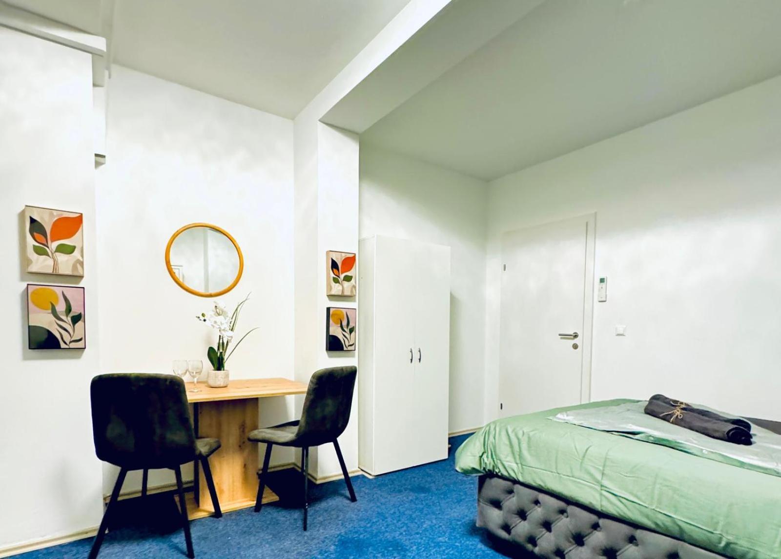7br For Big Groups, With Great Location *