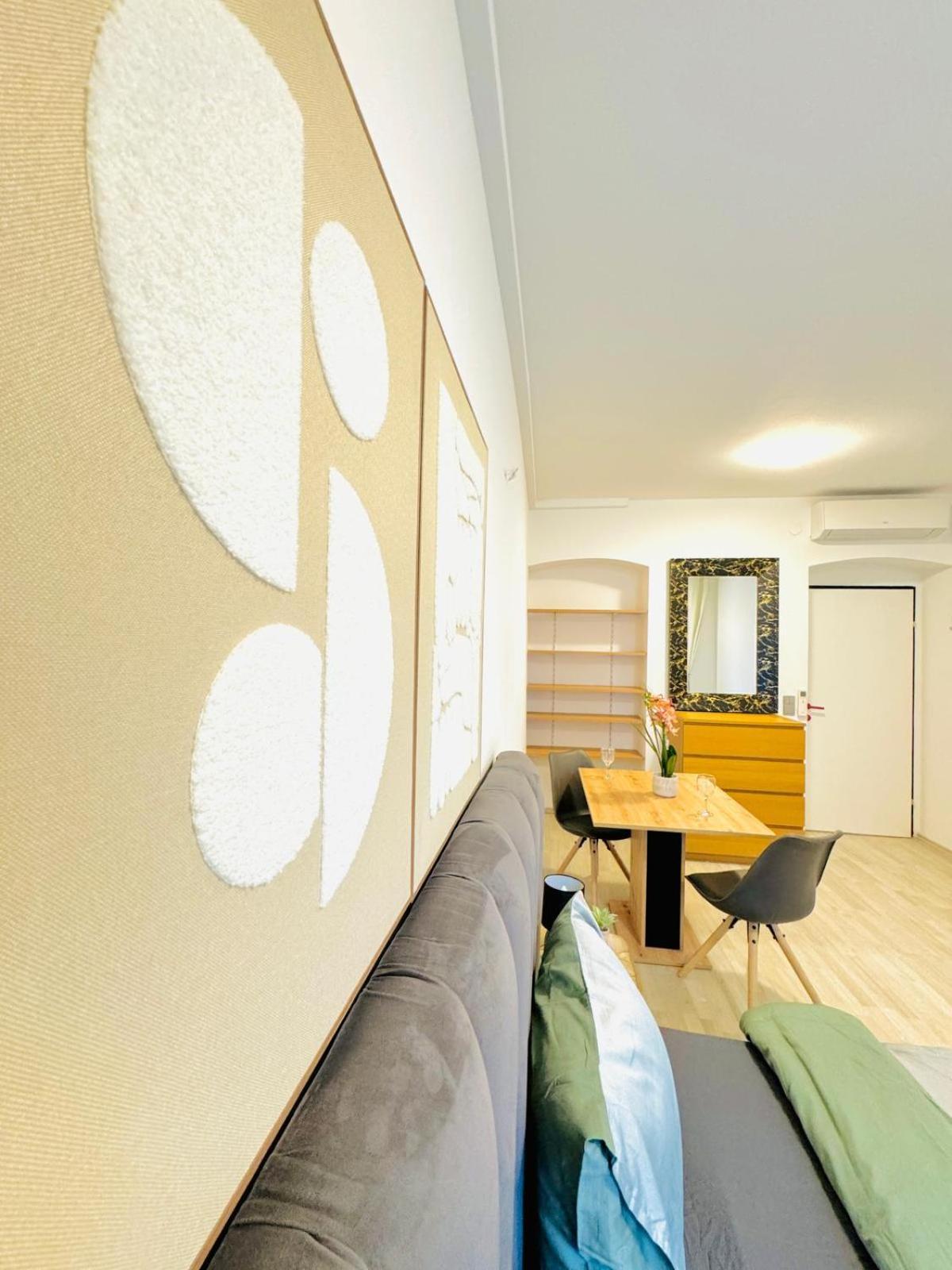 7br For Big Groups, With Great Location Apartment Vienna