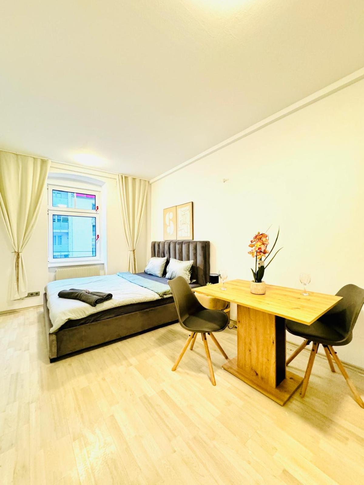 Apartment 7br For Big Groups, With Great Location *