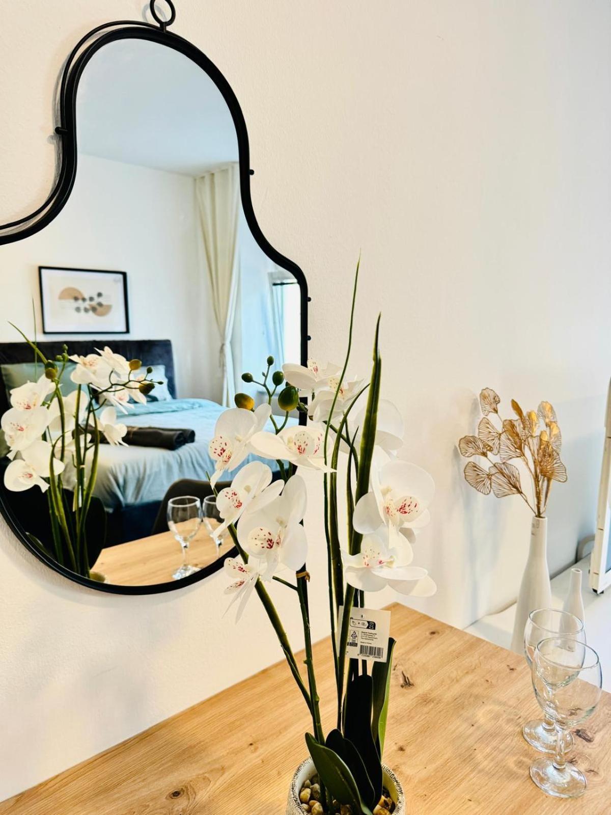 7br For Big Groups, With Great Location *