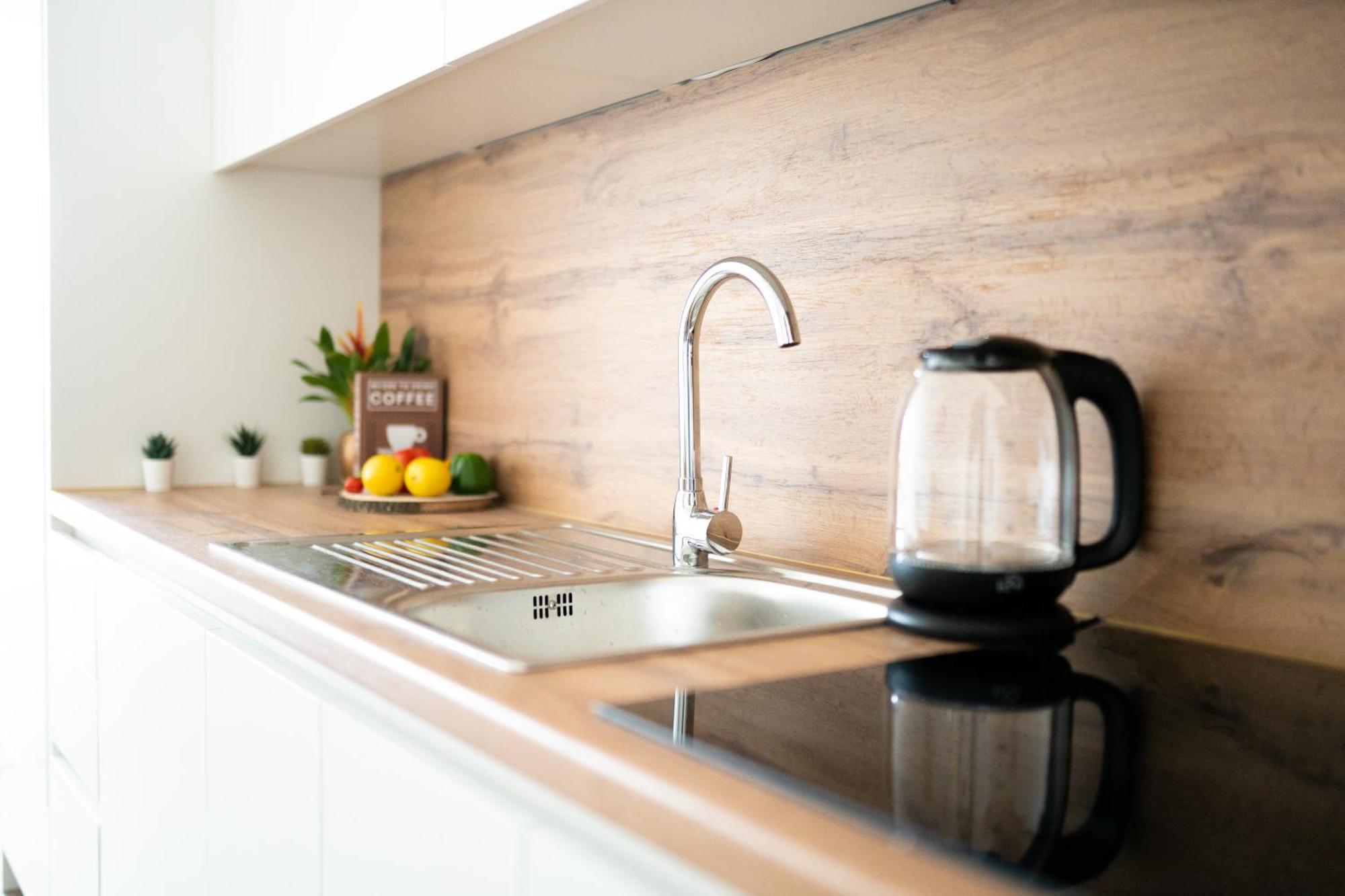 Stylish Modern With Terrace & Free Parking