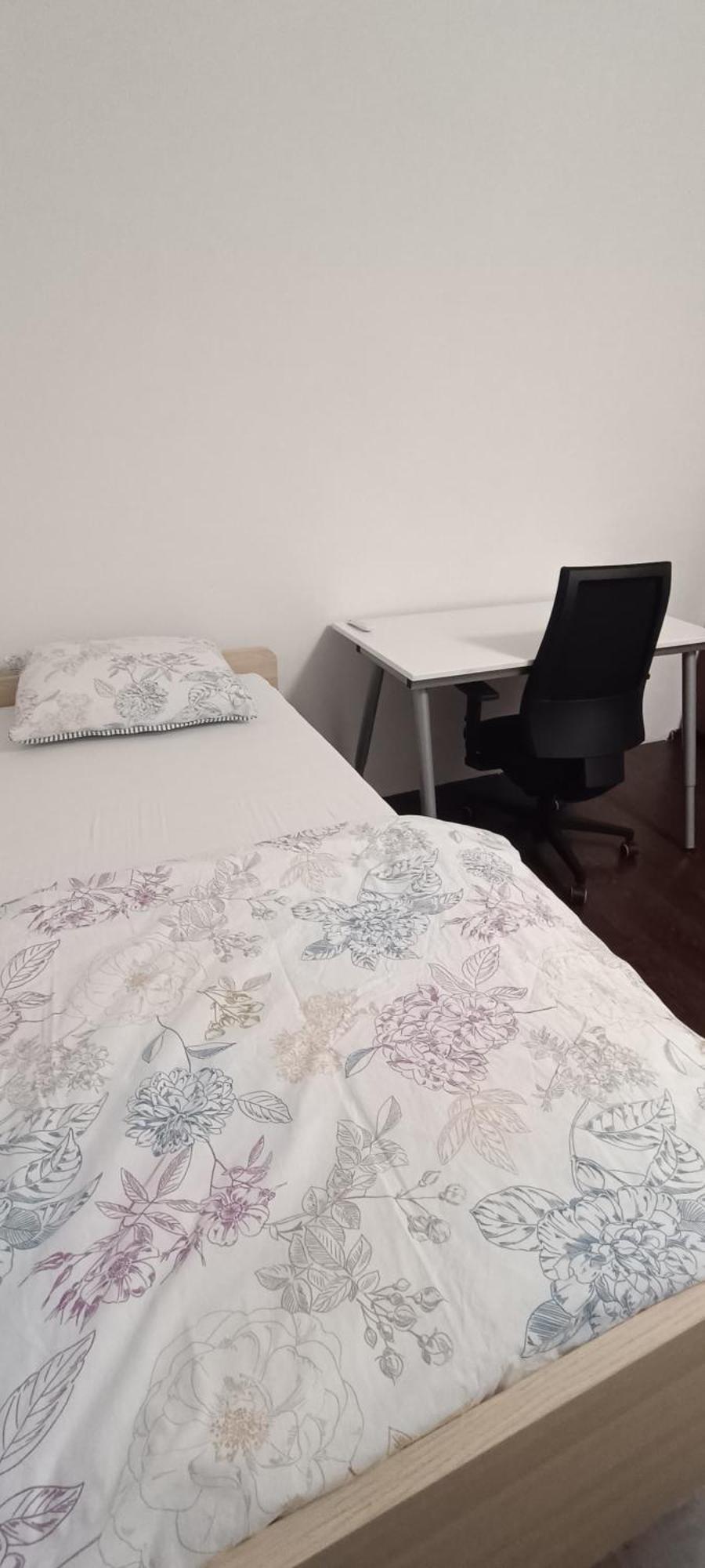 Single In Student Apartment Vienna