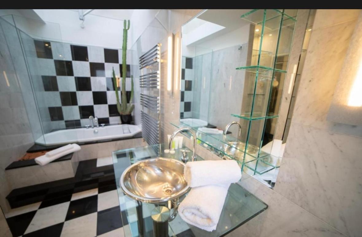 Penthouse Apartment