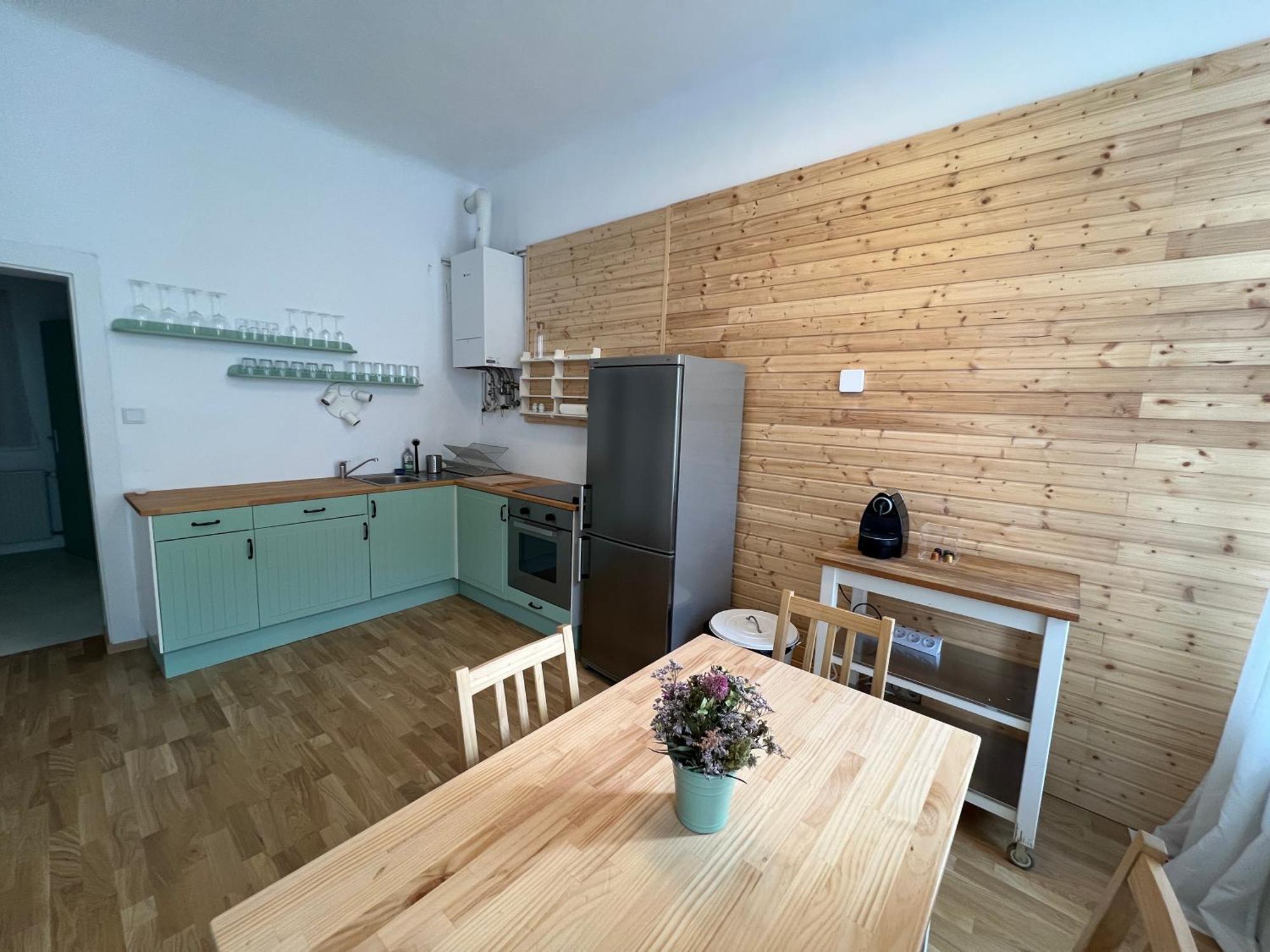 Charming New In Next To Stadthalle Apartment *