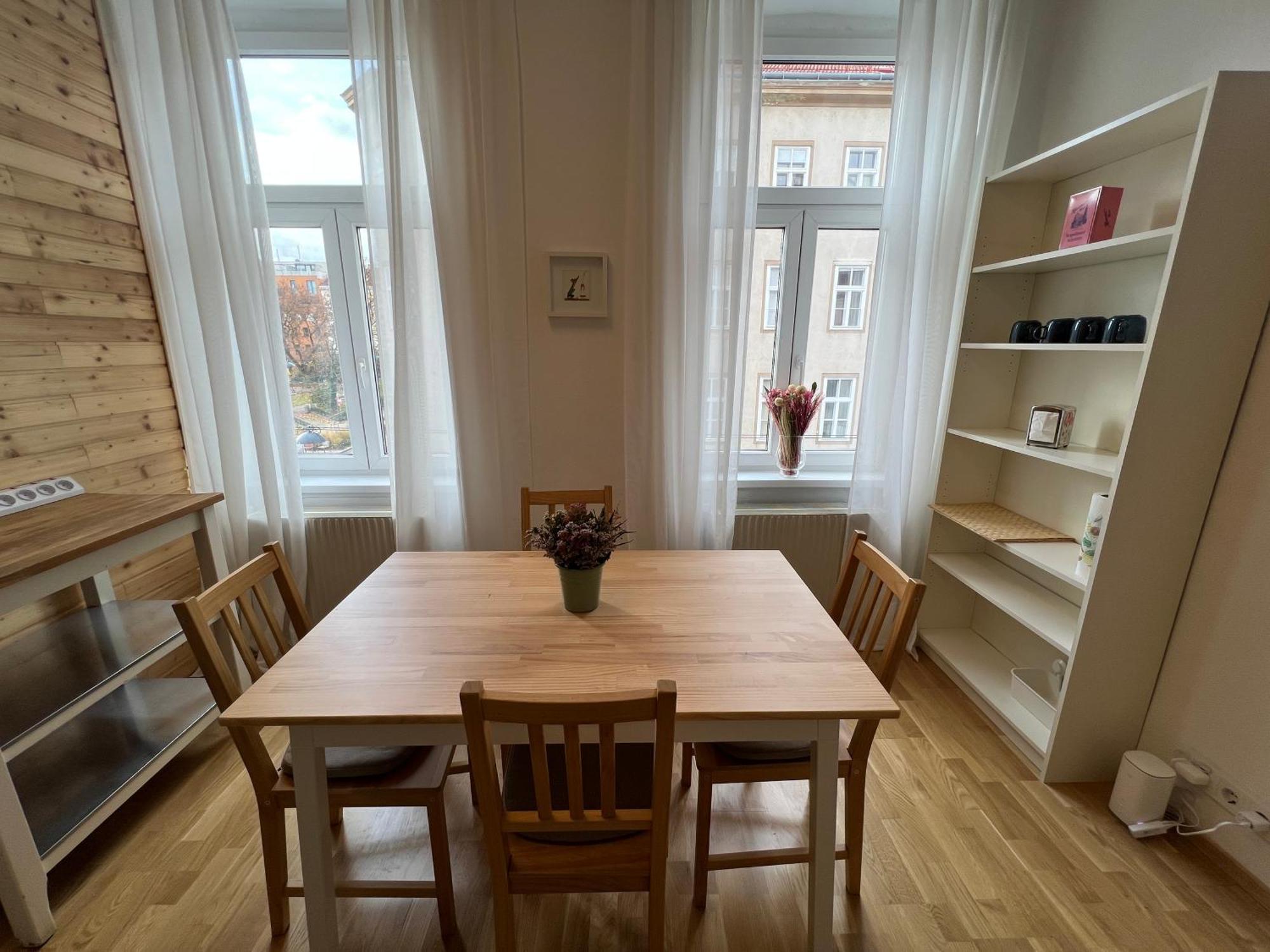 Charming New In Next To Stadthalle * Vienna