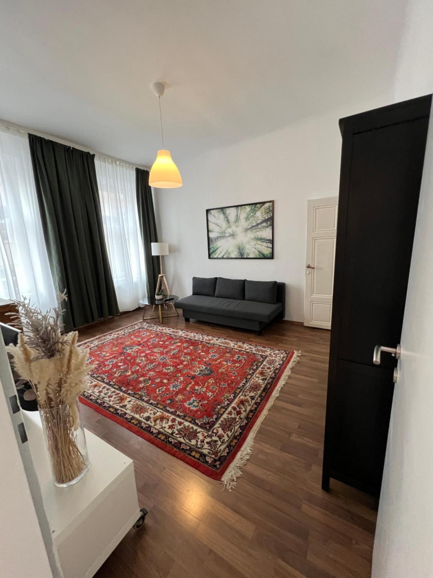 Charming New In Next To Stadthalle