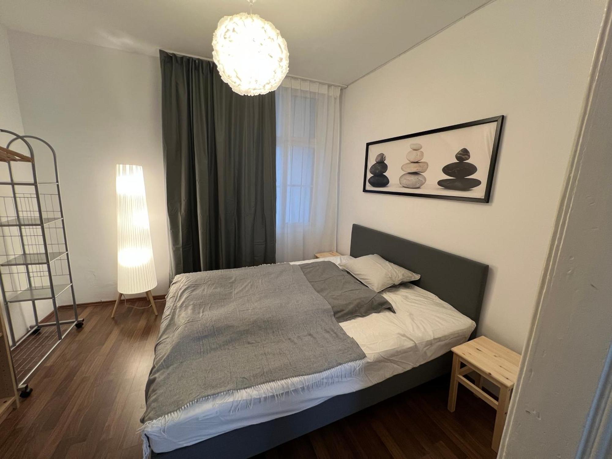 Charming New In Next To Stadthalle Apartment *