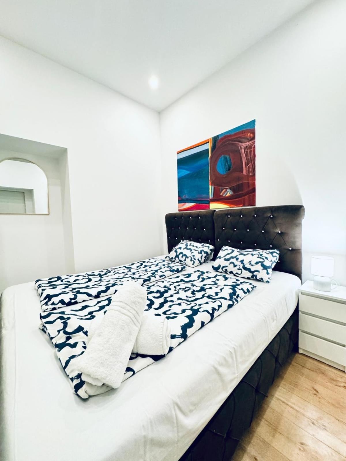 Convenient 4br Shared For 11p, 10 Min To Atzgersdorf * Viena