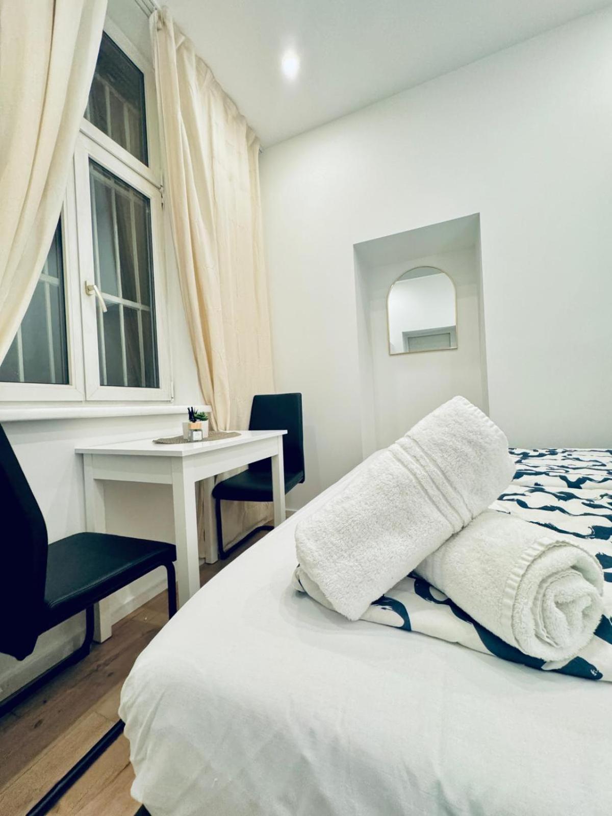 Apartamento Convenient 4br Shared For 11p, 10 Min To Atzgersdorf