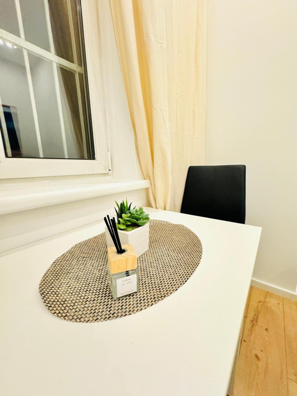 Apartamento Convenient 4br Shared For 11p, 10 Min To Atzgersdorf *