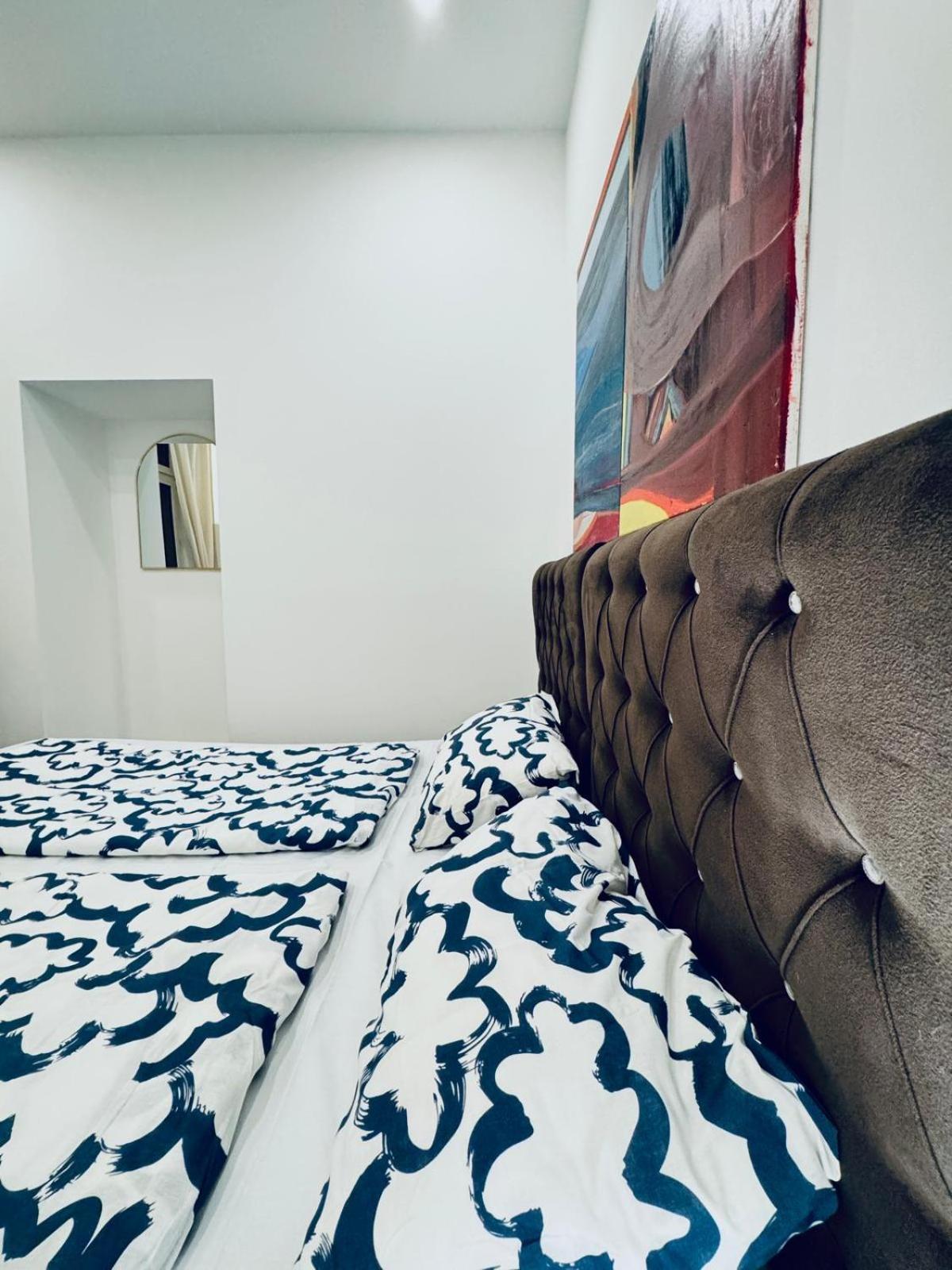 Convenient 4br Shared For 11p, 10 Min To Atzgersdorf *