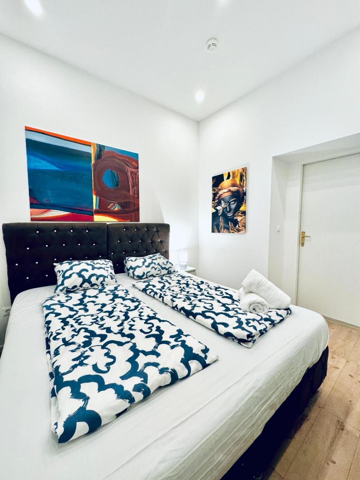 Convenient 4br Shared For 11p, 10 Min To Atzgersdorf * Viena