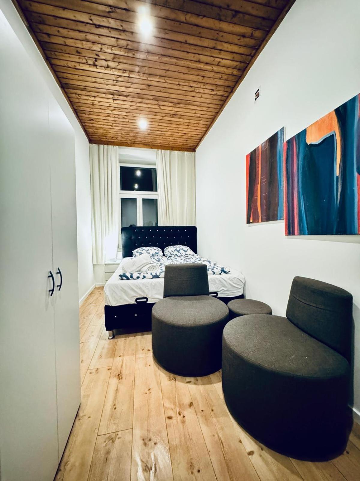 Apartamento Convenient 4br Shared For 11p, 10 Min To Atzgersdorf
