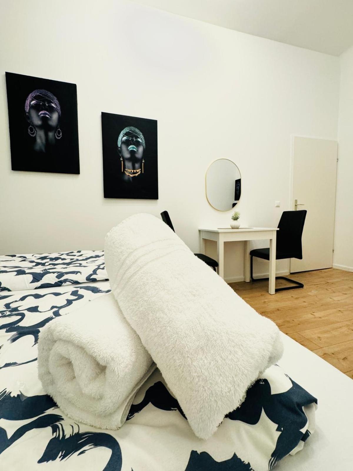 Convenient 4br Shared For 11p, 10 Min To Atzgersdorf Apartamento *