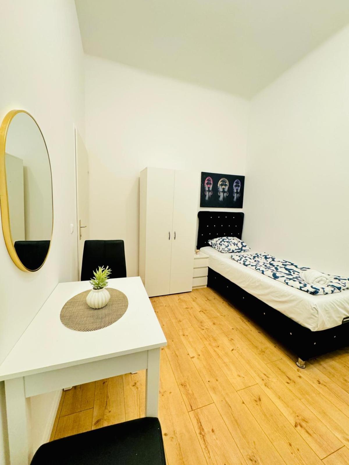 Convenient 4br Shared For 11p, 10 Min To Atzgersdorf