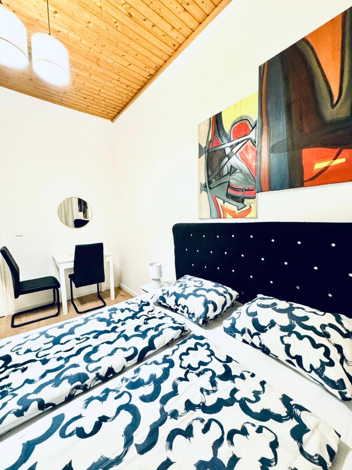 Apartamento Convenient 4br Shared For 11p, 10 Min To Atzgersdorf *