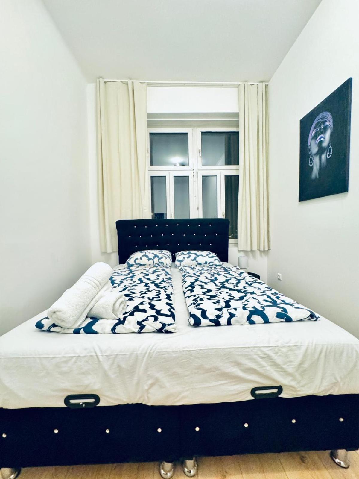 Convenient 4br Shared For 11p, 10 Min To Atzgersdorf Apartamento Viena