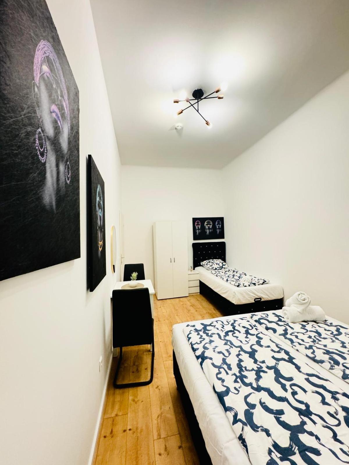 Apartamento Convenient 4br Shared For 11p, 10 Min To Atzgersdorf Viena