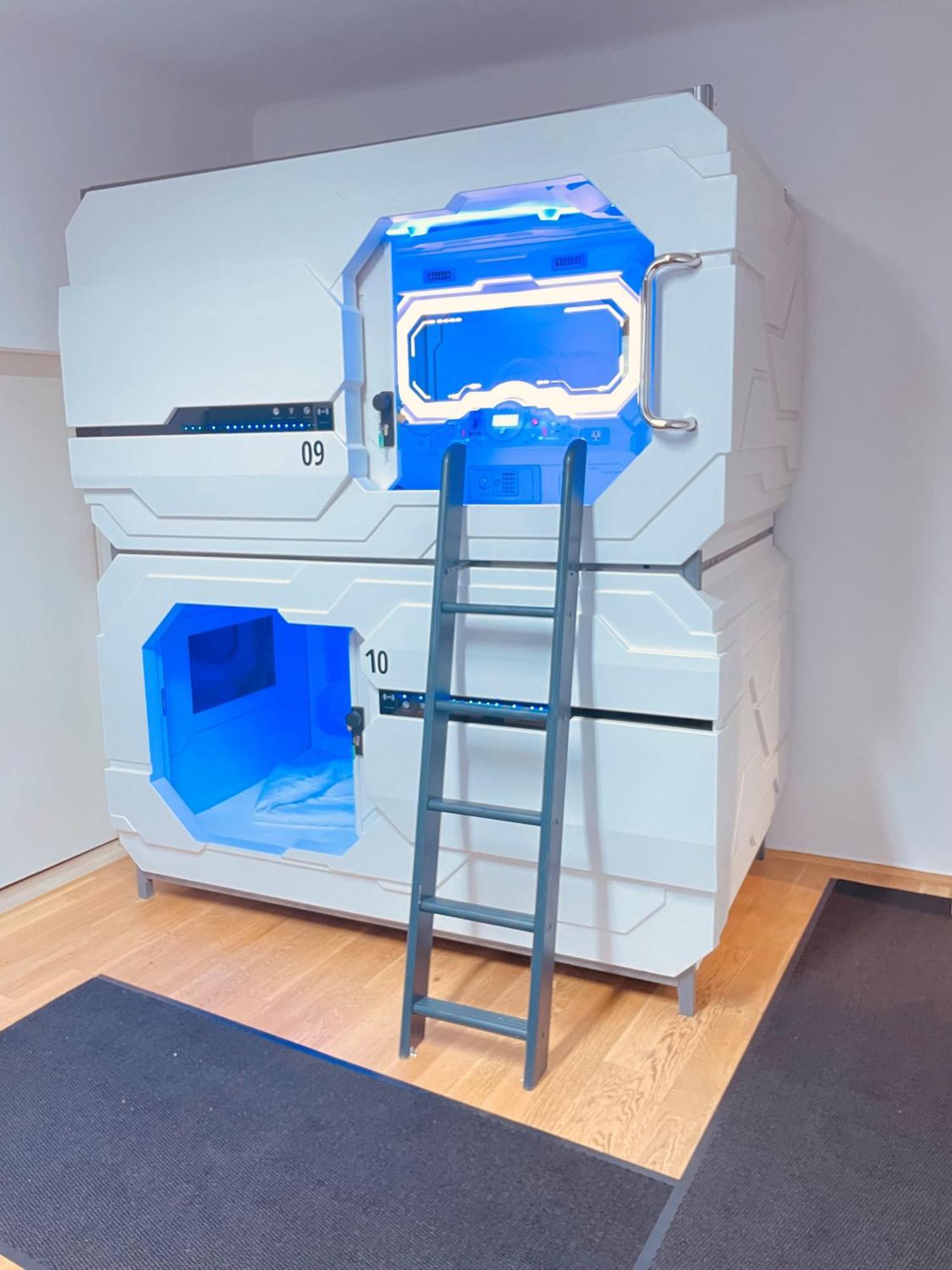 Space - Downtown Capsule hotel
