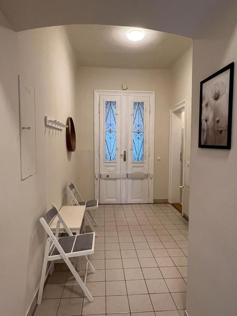 90 M2 Spacious With Free Parking * Vienna