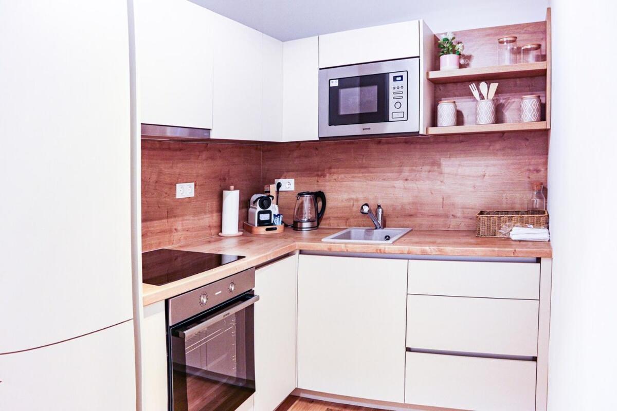 Apartment Deluxe *