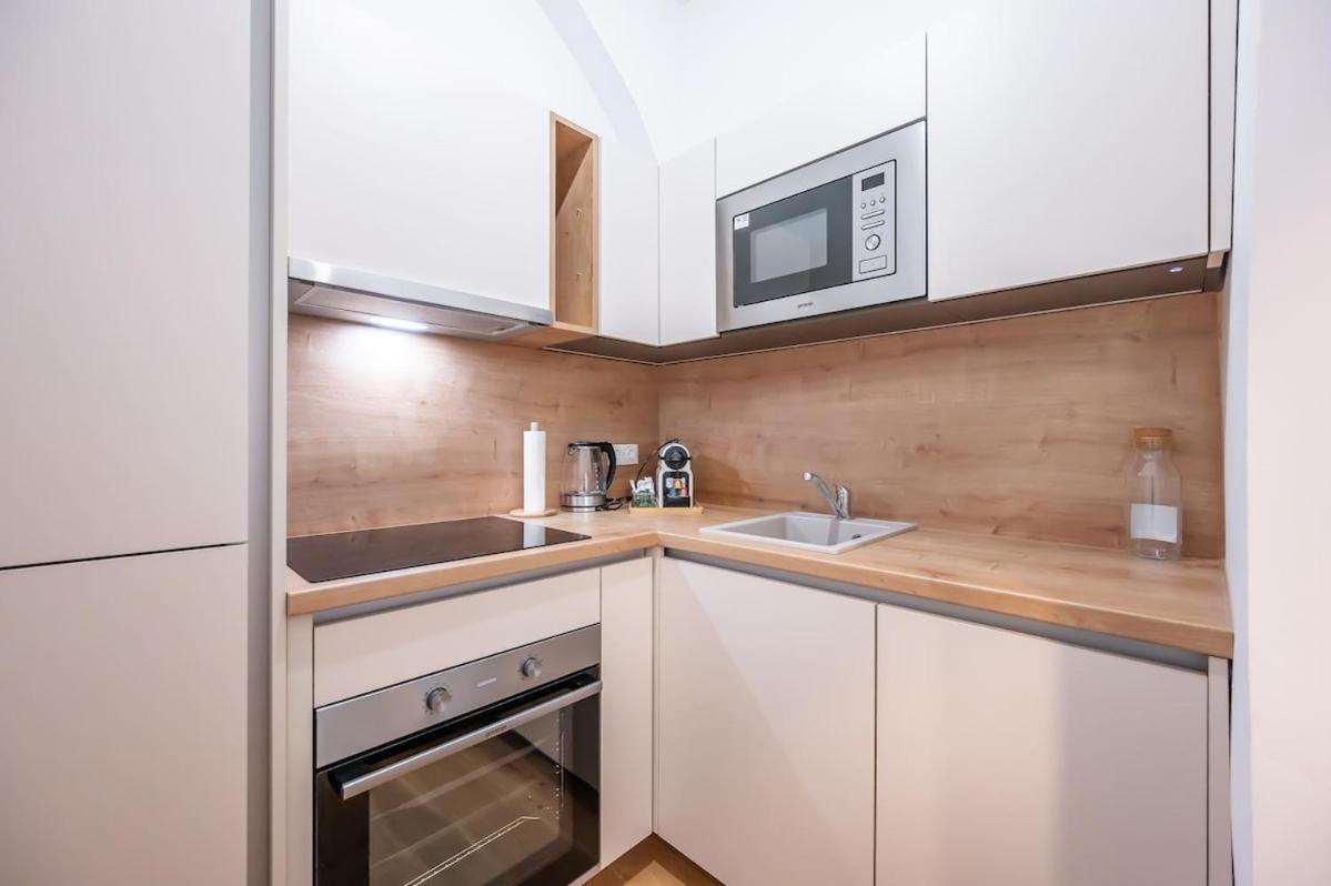 Majestic Apartment
