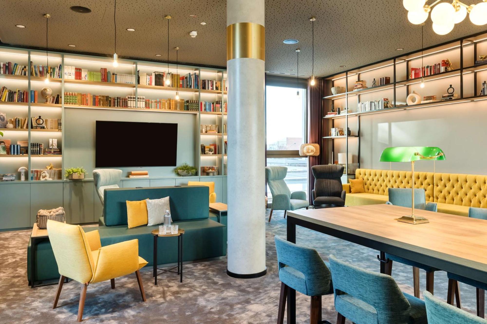 Spark By Hilton Donaustadt Hotel 4*